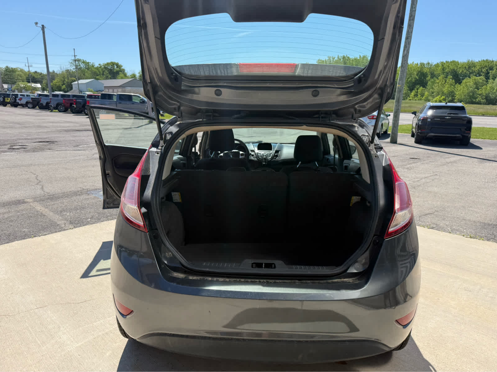 2019 Ford Fiesta SE - Magnetic Metallic exterior view 15