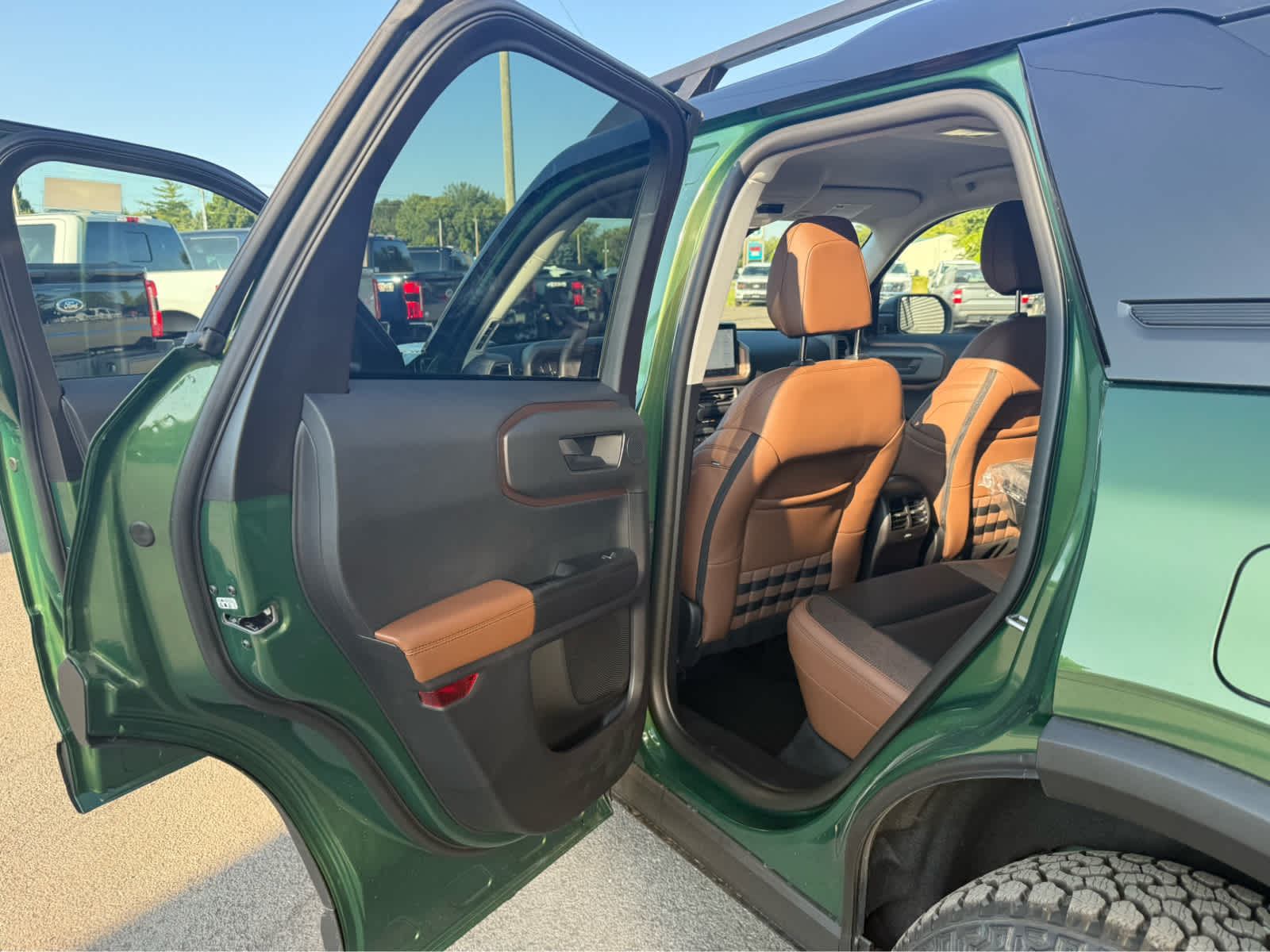 2025 Ford Bronco Sport Outer Banks - Eruption Green Metallic exterior view 19