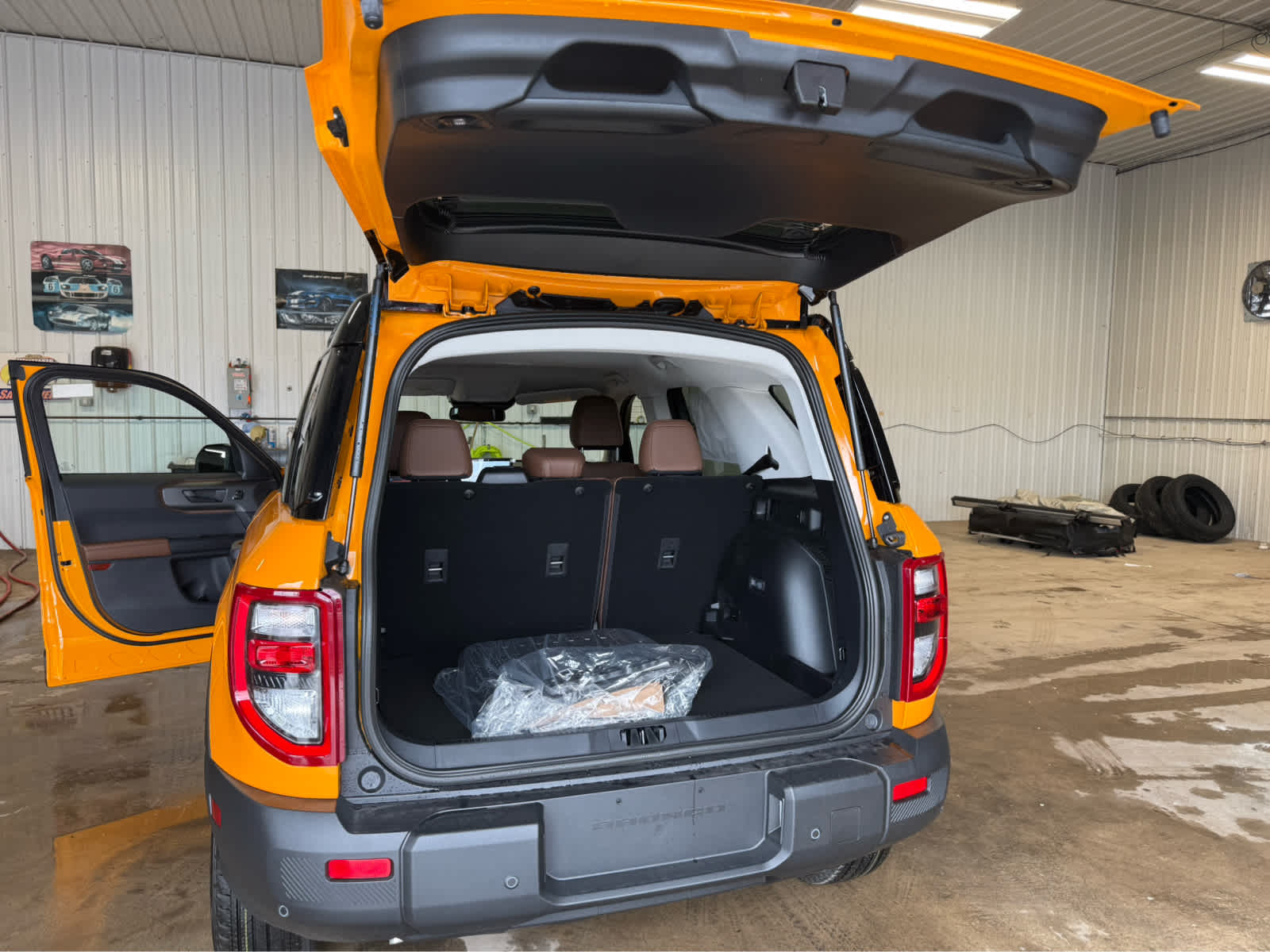 2026 Ford Bronco Sport Outer Banks - ORANGE FURY METALLIC exterior view 18