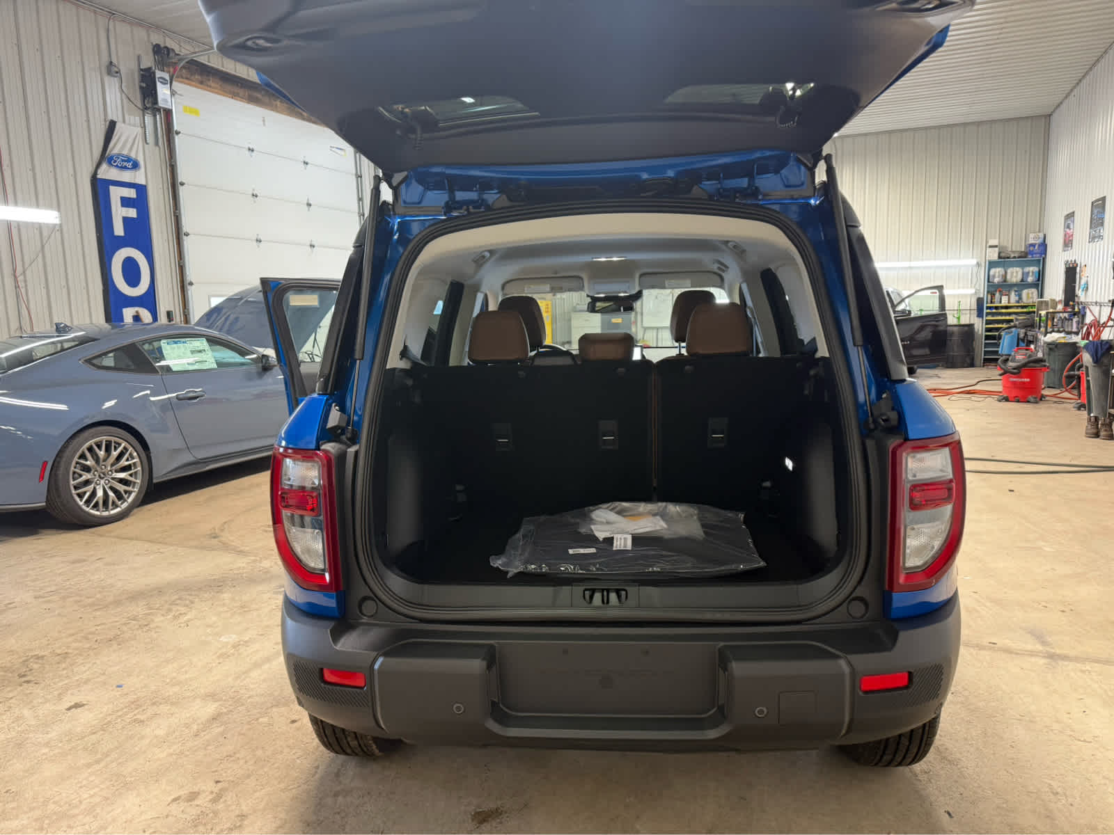 2025 Ford Bronco Sport Outer Banks - Velocity Blue Metallic exterior view 18