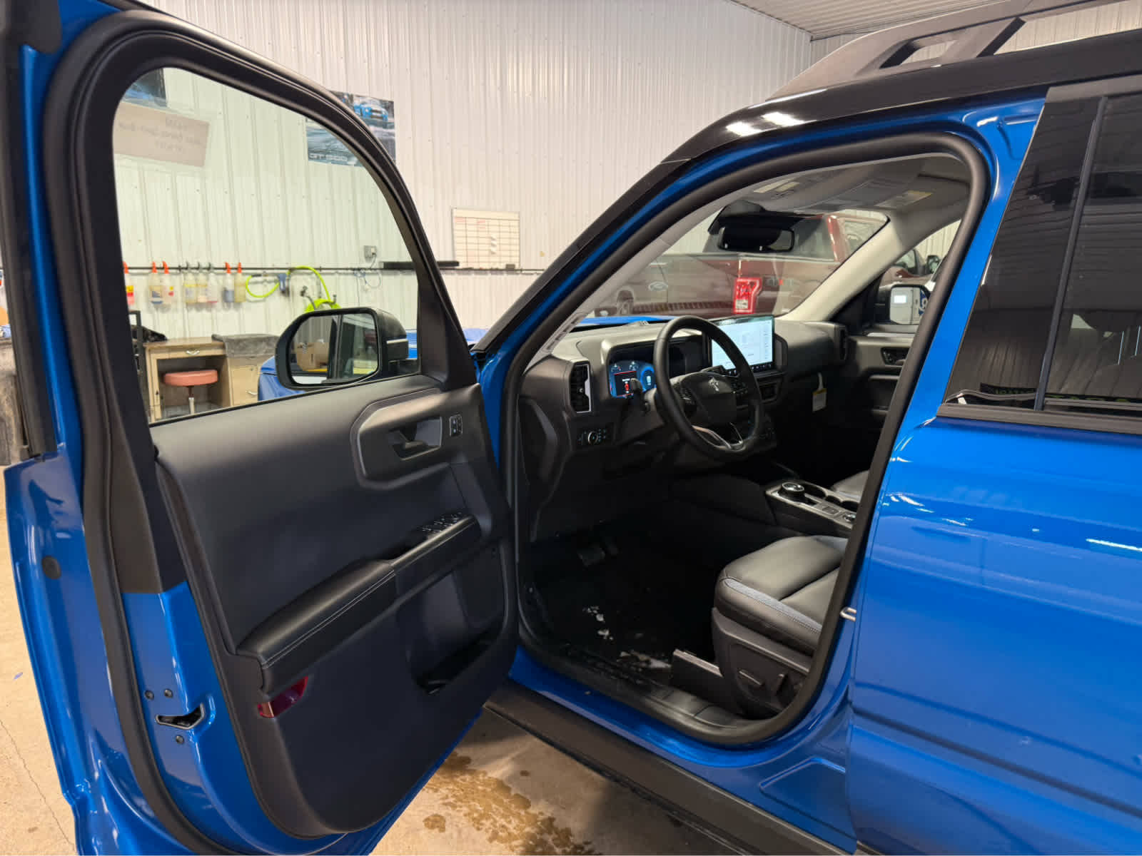 2025 Ford Bronco Sport Outer Banks - Velocity Blue Metallic exterior view 6