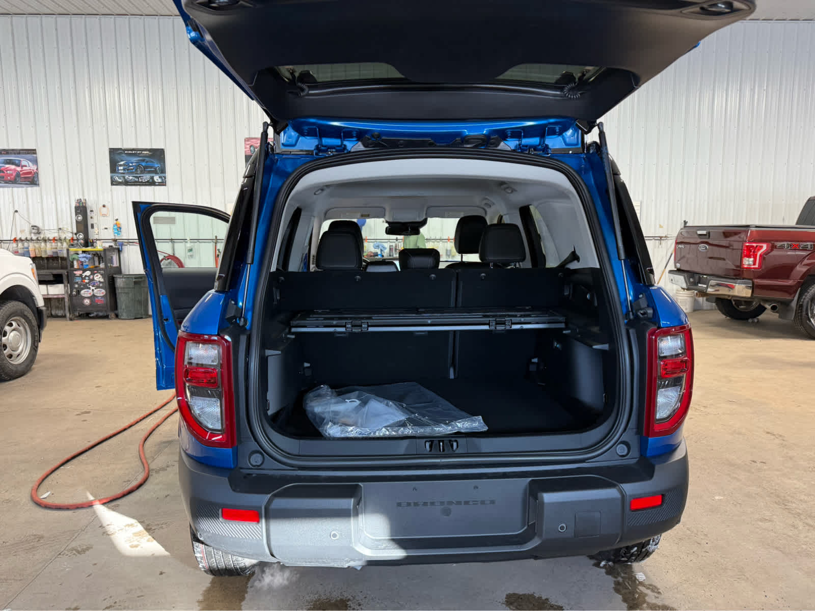 2025 Ford Bronco Sport Outer Banks - Velocity Blue Metallic exterior view 17