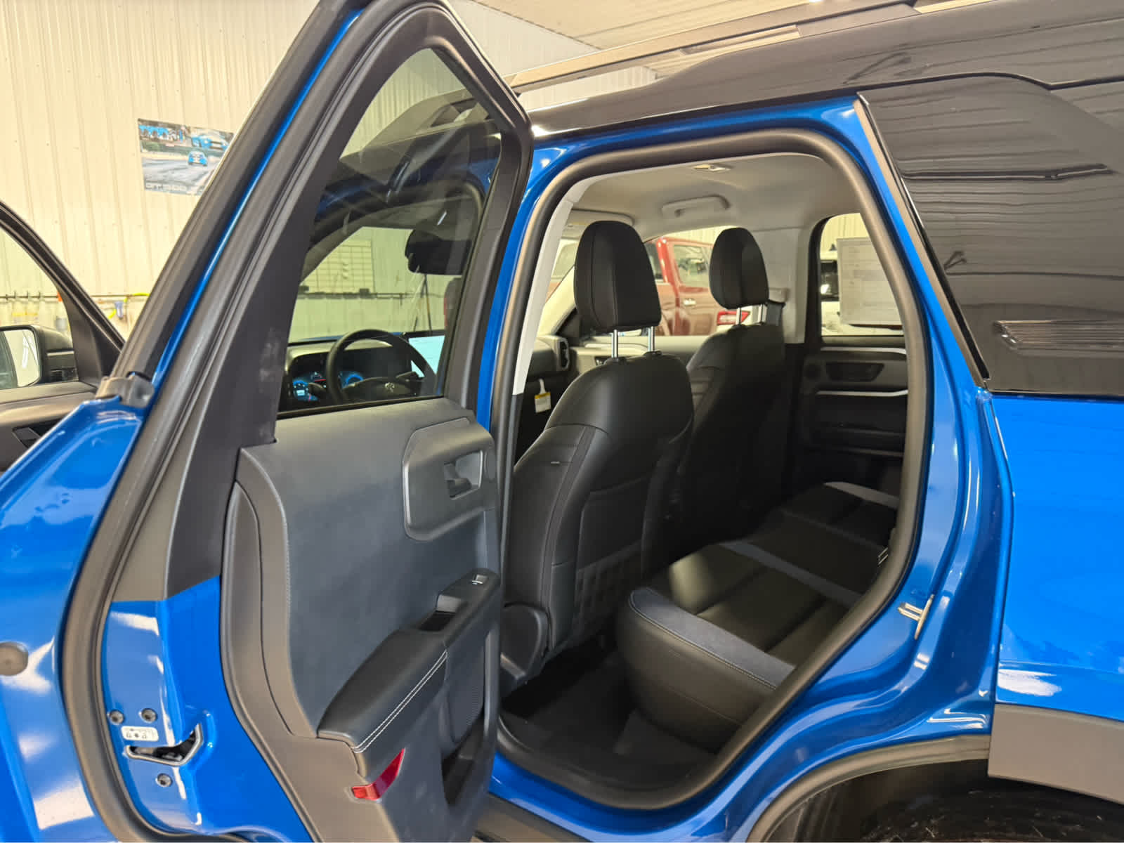 2025 Ford Bronco Sport Outer Banks - Velocity Blue Metallic exterior view 15