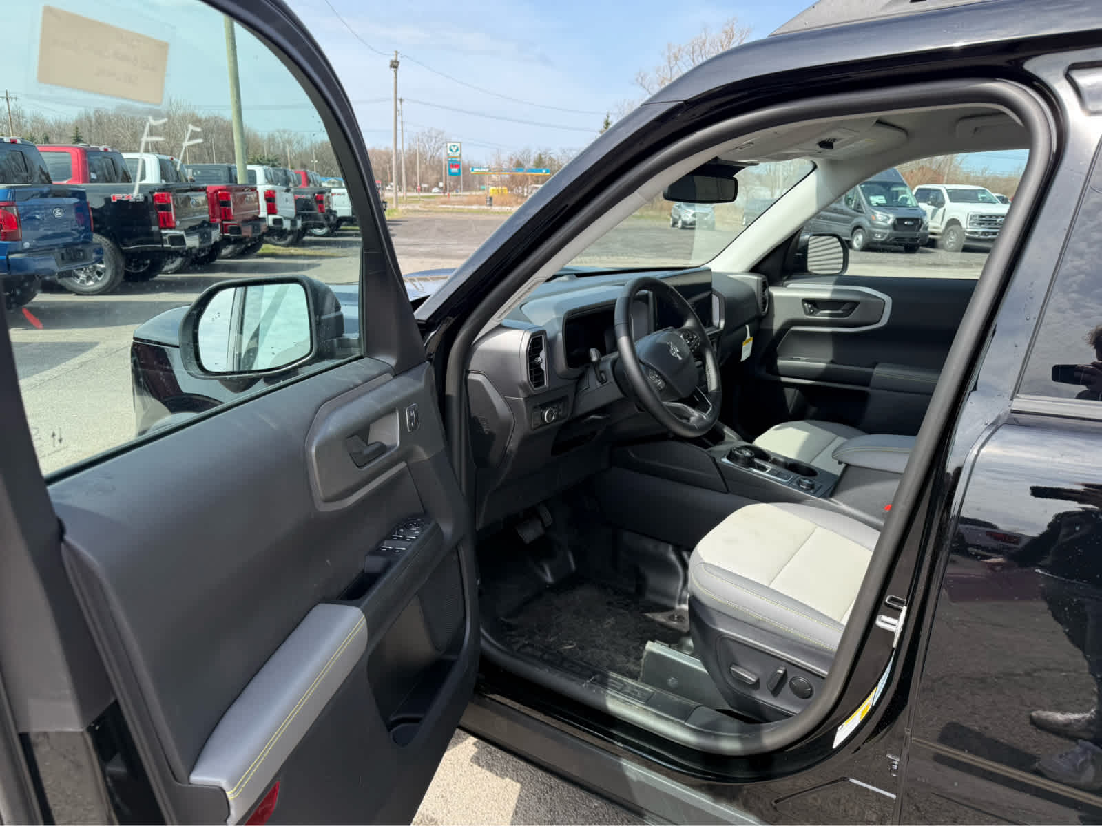 2025 Ford Bronco Sport Badlands - Shadow Black exterior view 8