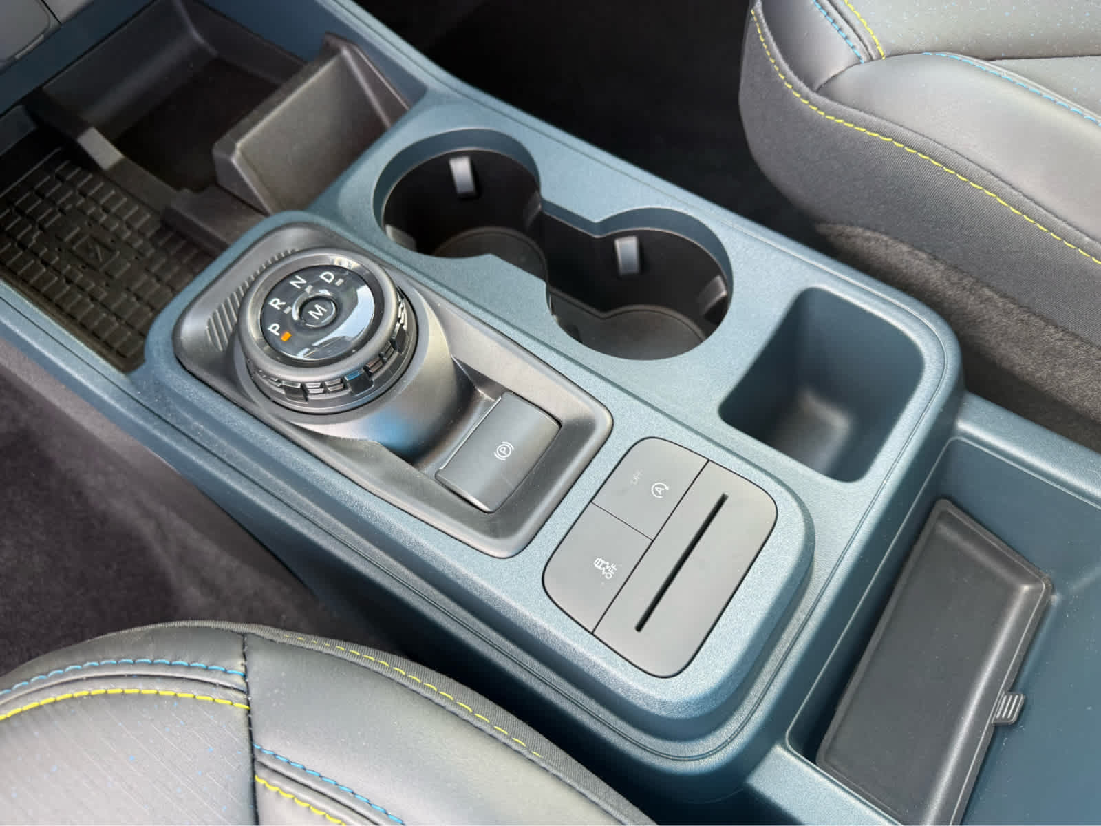 2025 Ford Maverick Lobo High - Shadow Black exterior view 18