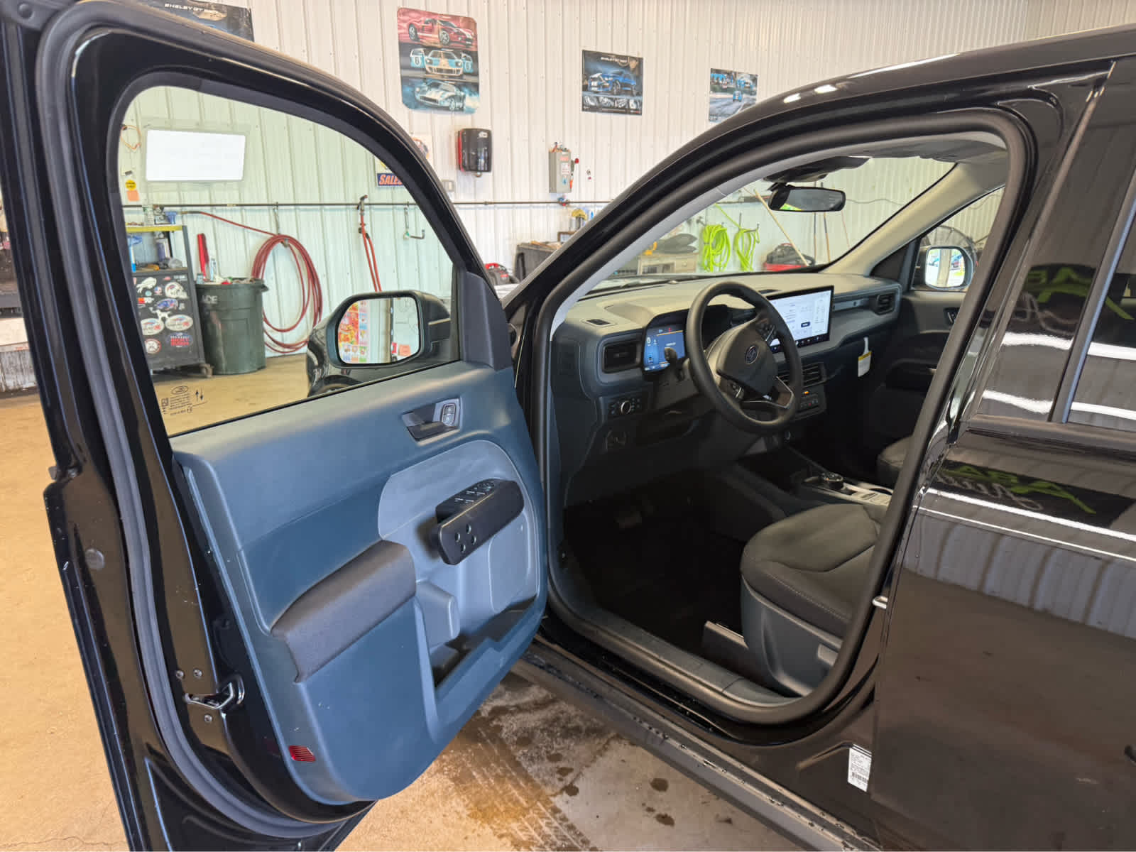 2026 Ford Maverick XL - Shadow Black exterior view 8