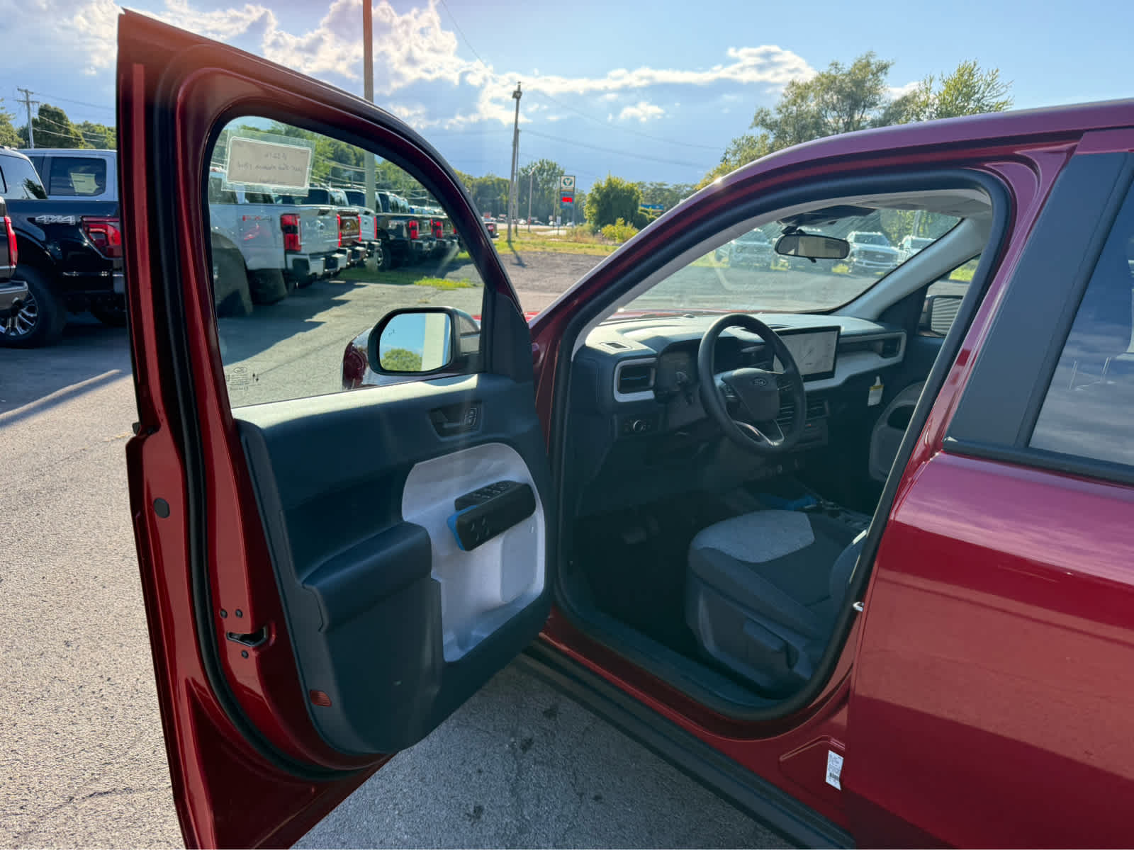 2025 Ford Maverick XLT - Ruby Red Metallic Tinted Clearcoat exterior view 8
