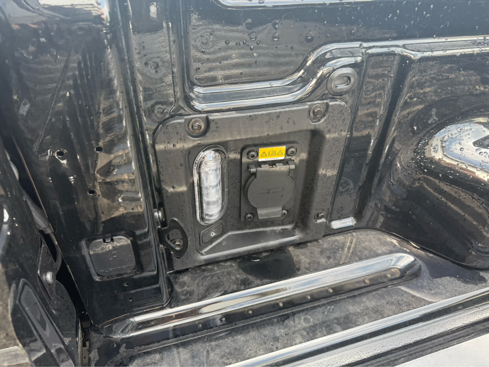 2025 Ford Maverick XLT - Shadow Black exterior view 7