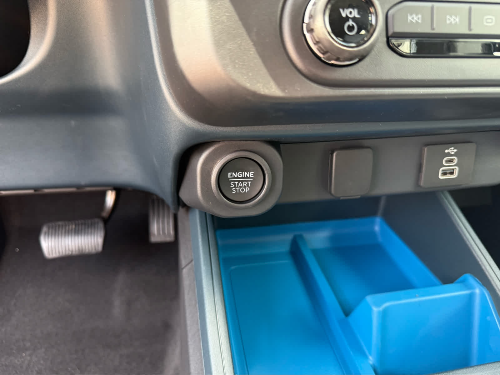 2025 Ford Maverick XLT - Shadow Black exterior view 15