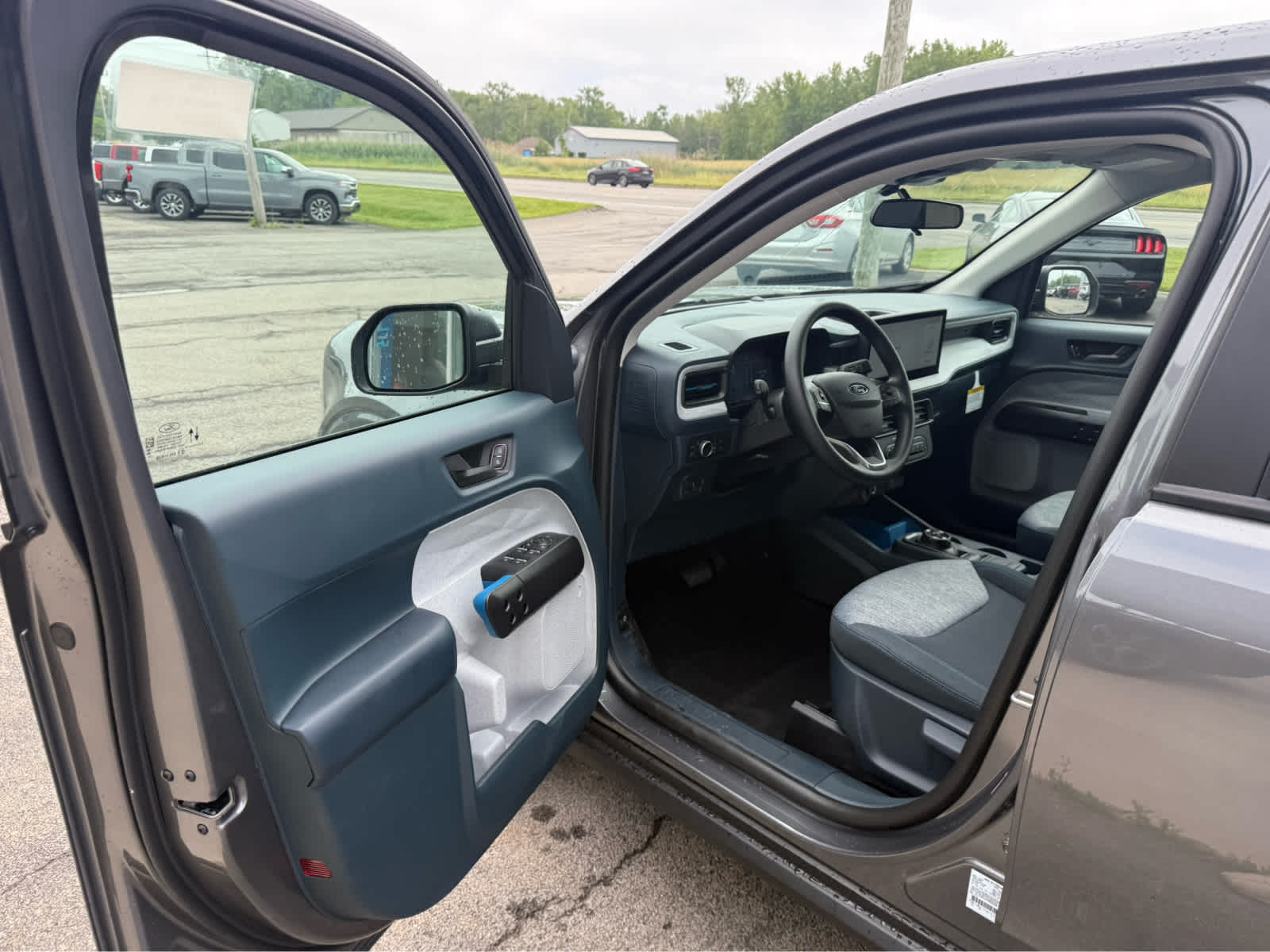 2026 Ford Maverick XLT - Carbonized Gray Metallic exterior view 8
