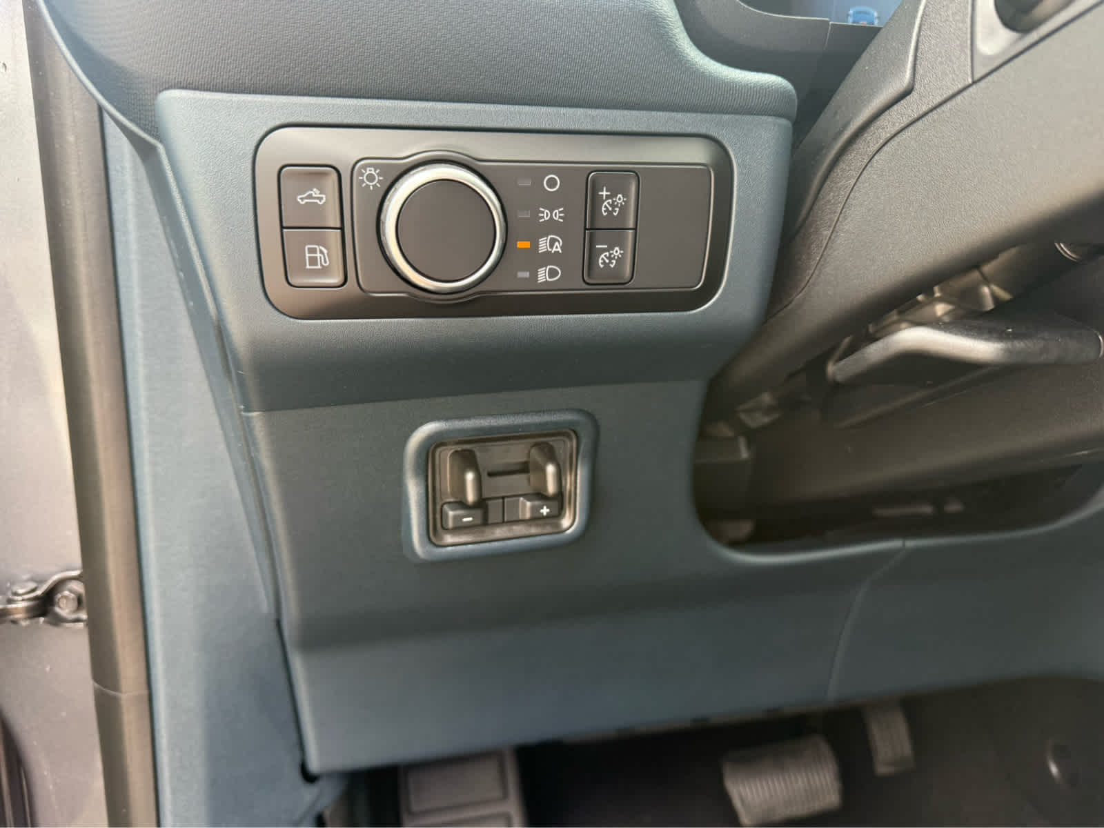 2026 Ford Maverick XLT - Carbonized Gray Metallic exterior view 12