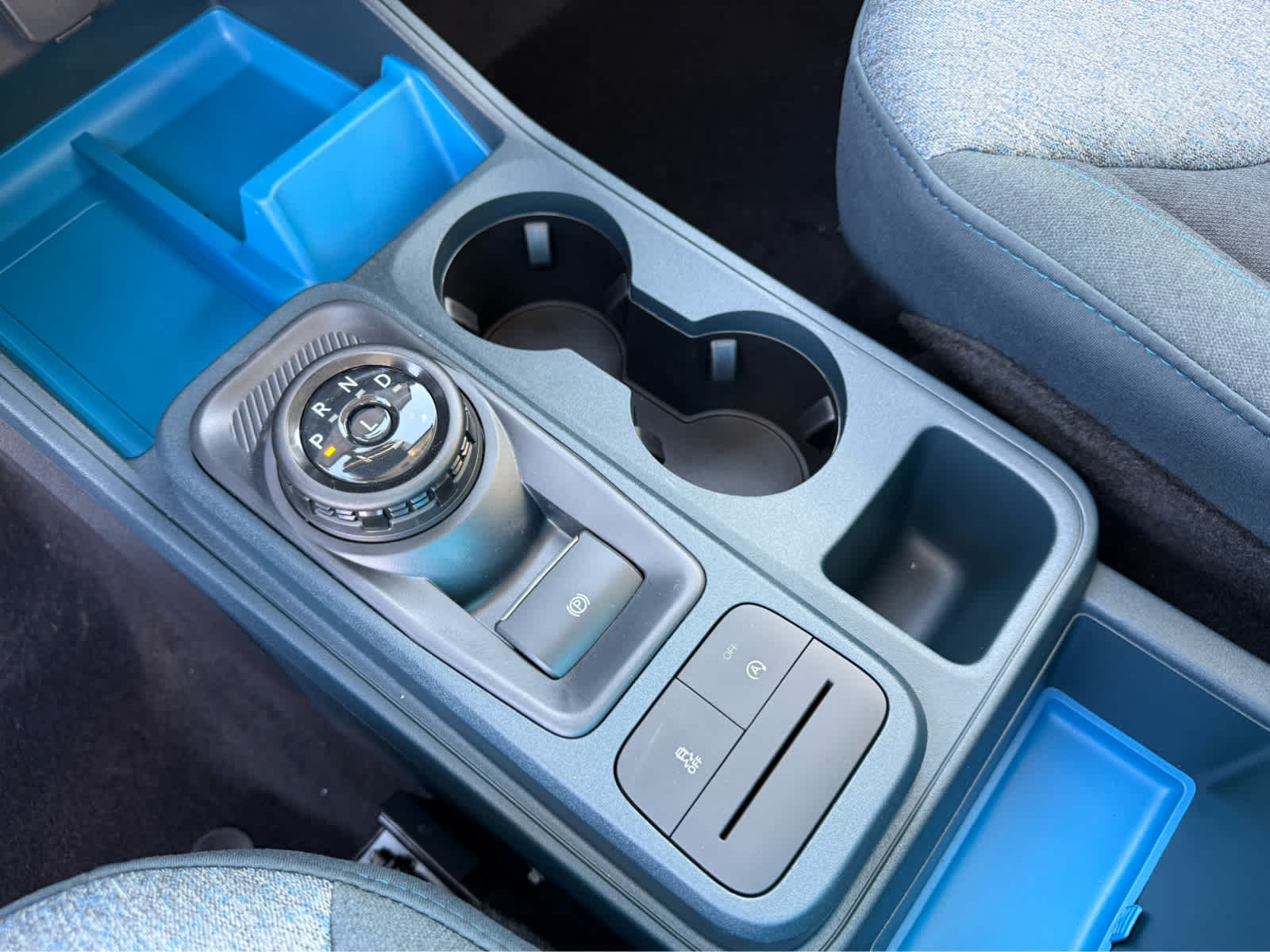 2025 Ford Maverick XLT - Space White Metallic exterior view 17