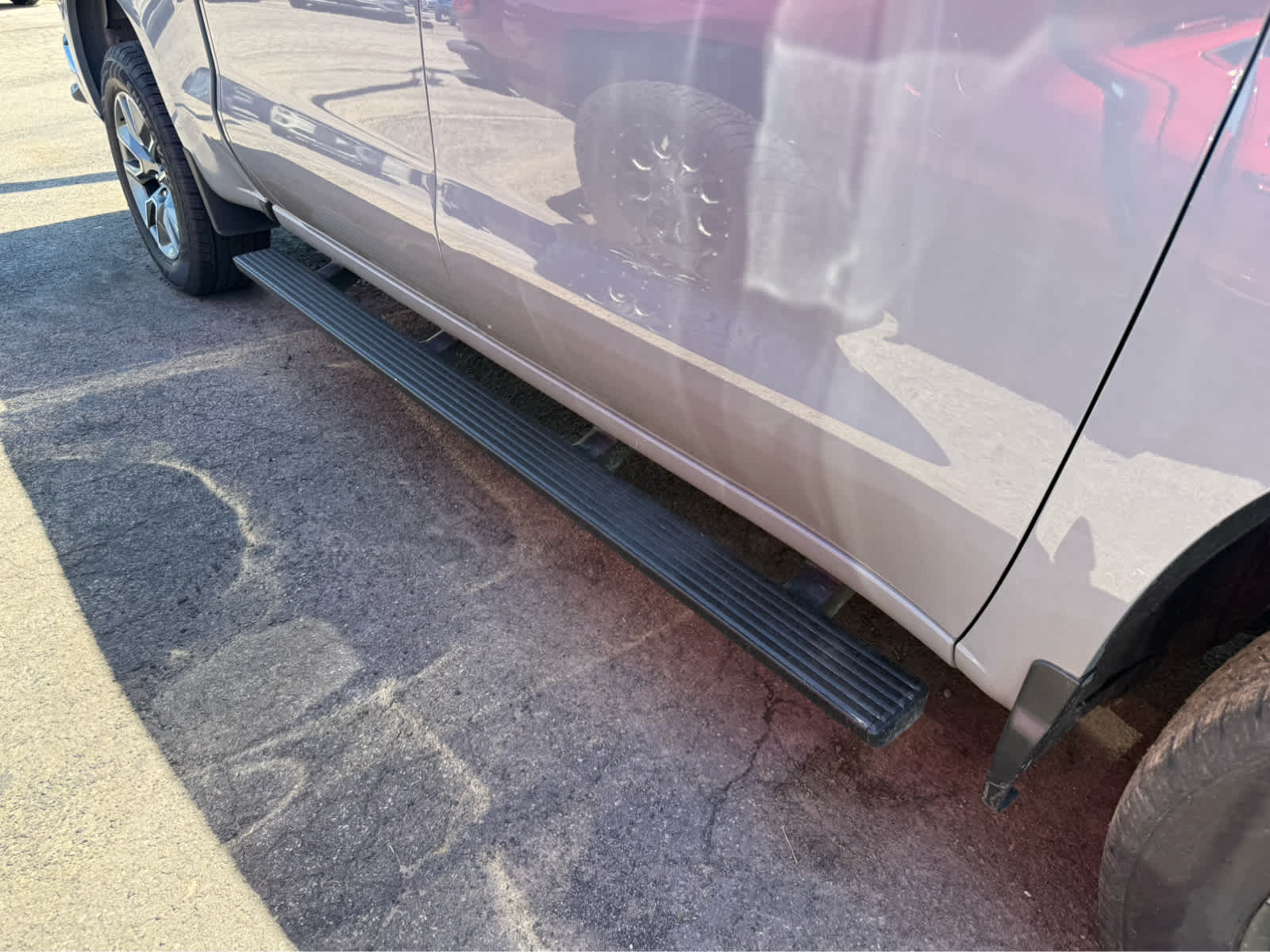 2024 Chevrolet Silverado 1500 LT - Slate Gray Metallic exterior view 5