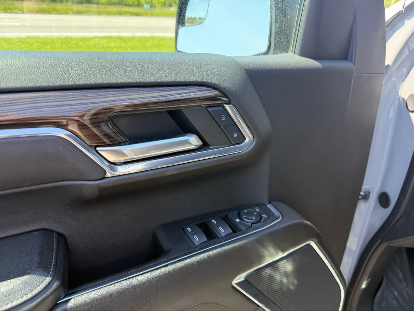 2024 Chevrolet Silverado 1500 LT - Slate Gray Metallic exterior view 10