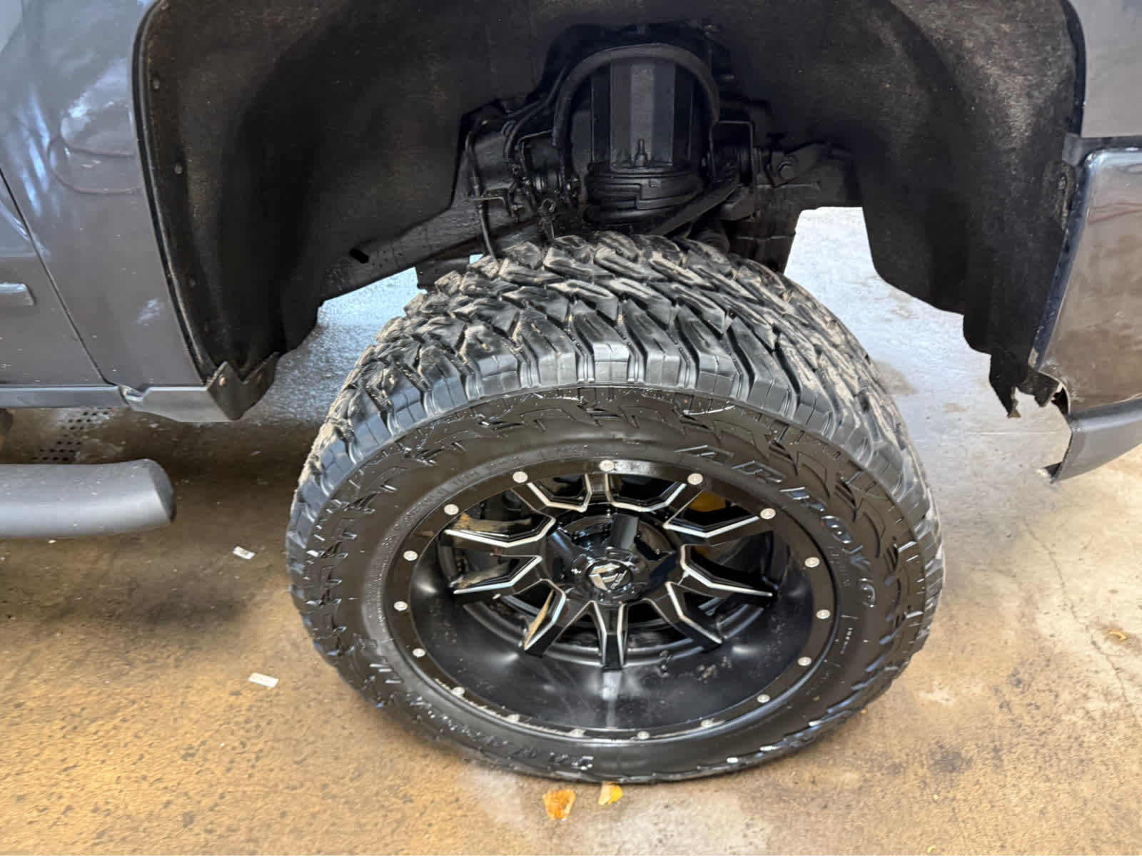 2018 Chevrolet Silverado 1500 LT - Graphite Metallic exterior view 4