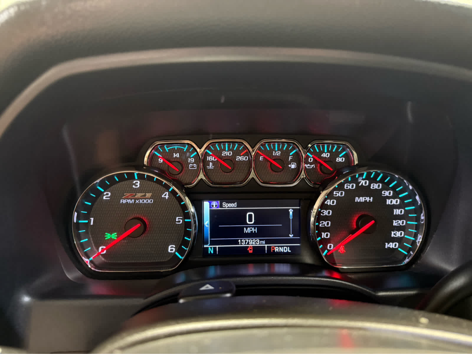 2018 Chevrolet Silverado 1500 LT - Graphite Metallic exterior view 13