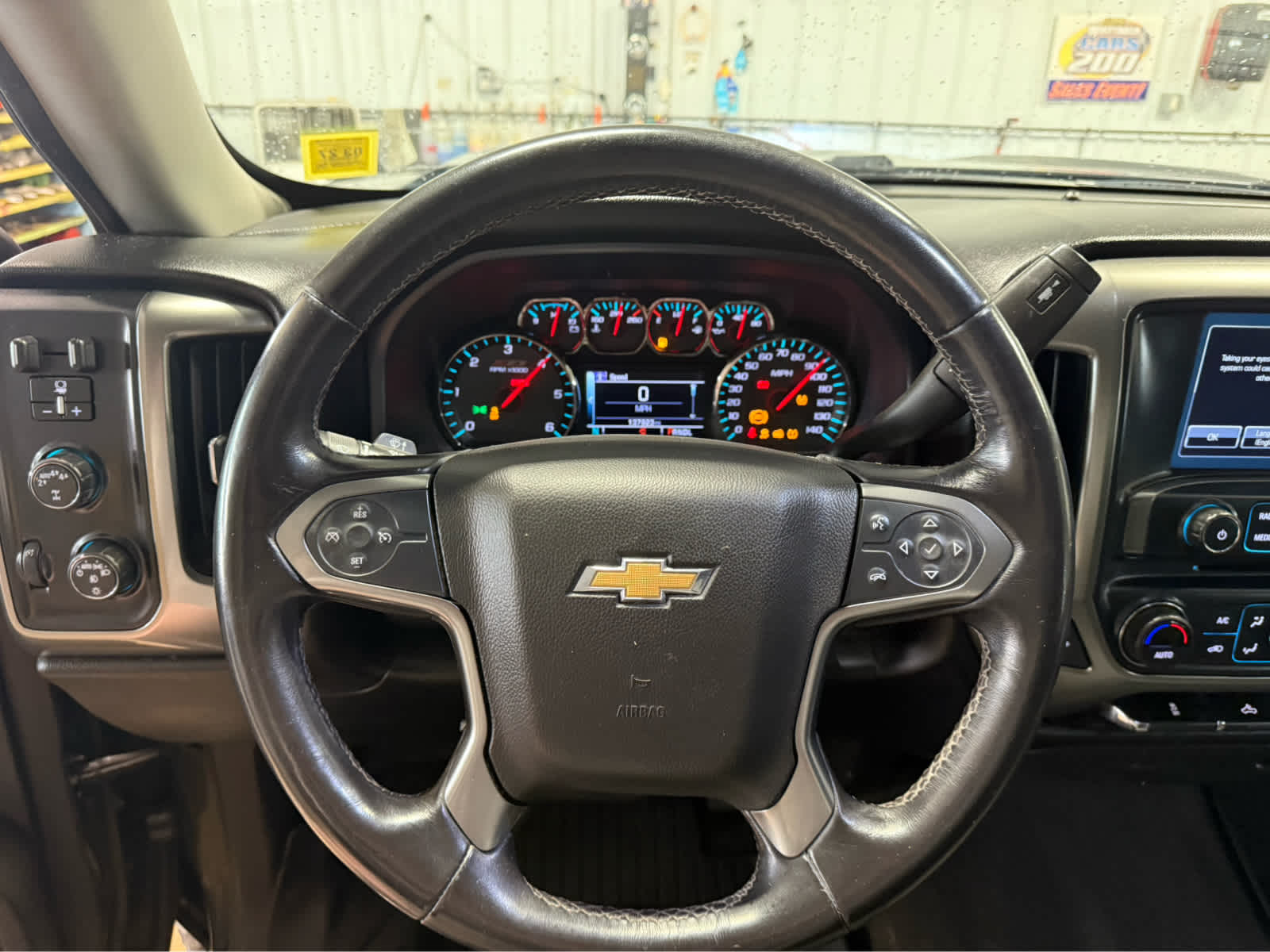 2018 Chevrolet Silverado 1500 LT - Graphite Metallic exterior view 12