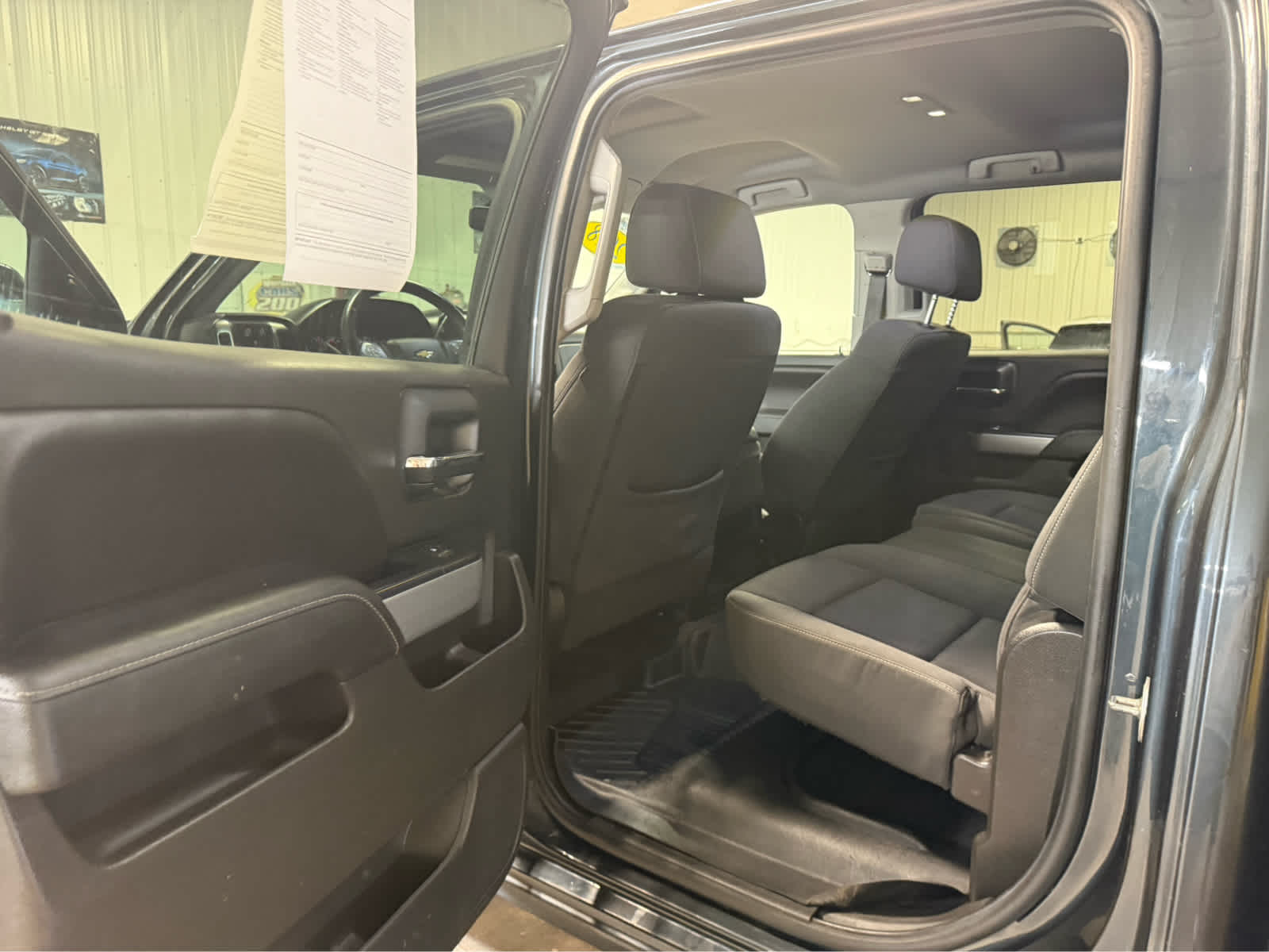 2018 Chevrolet Silverado 1500 LT - Graphite Metallic exterior view 17