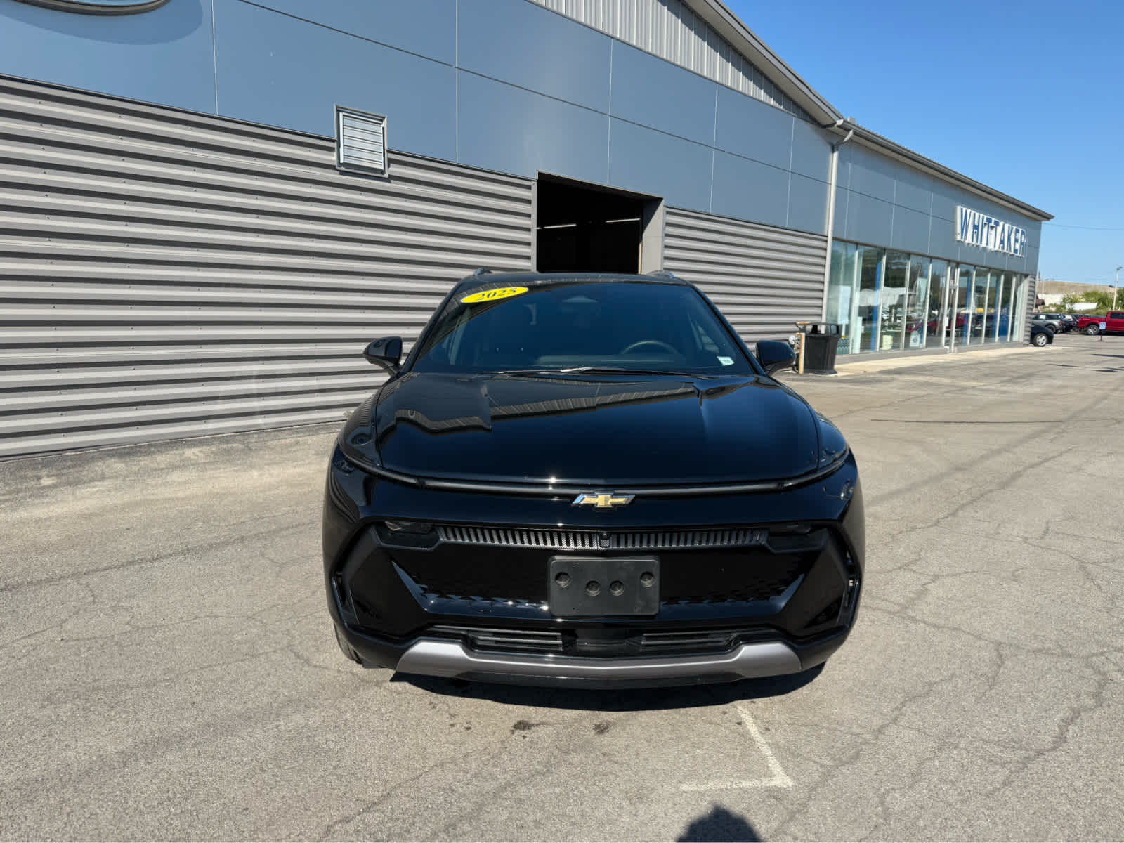 2025 Chevrolet Equinox EV LT - Black exterior view 3