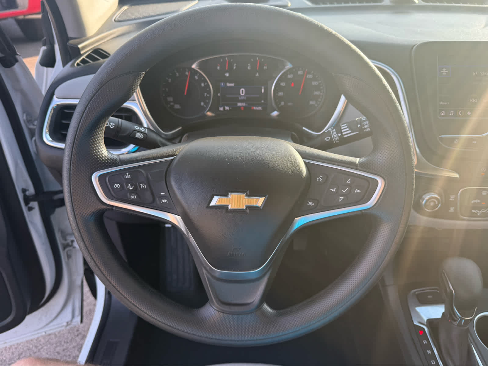 2022 Chevrolet Equinox LS - Summit White exterior view 9