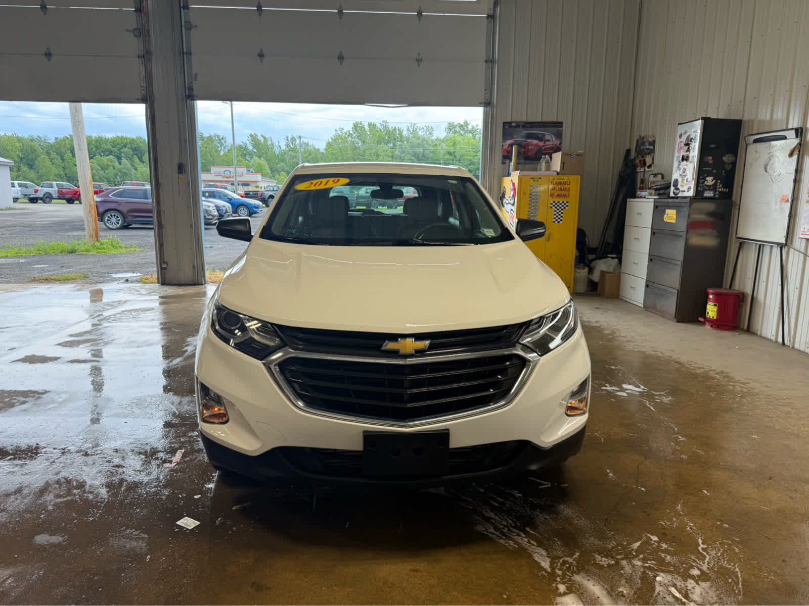 2019 Chevrolet Equinox LS - Summit White exterior view 3