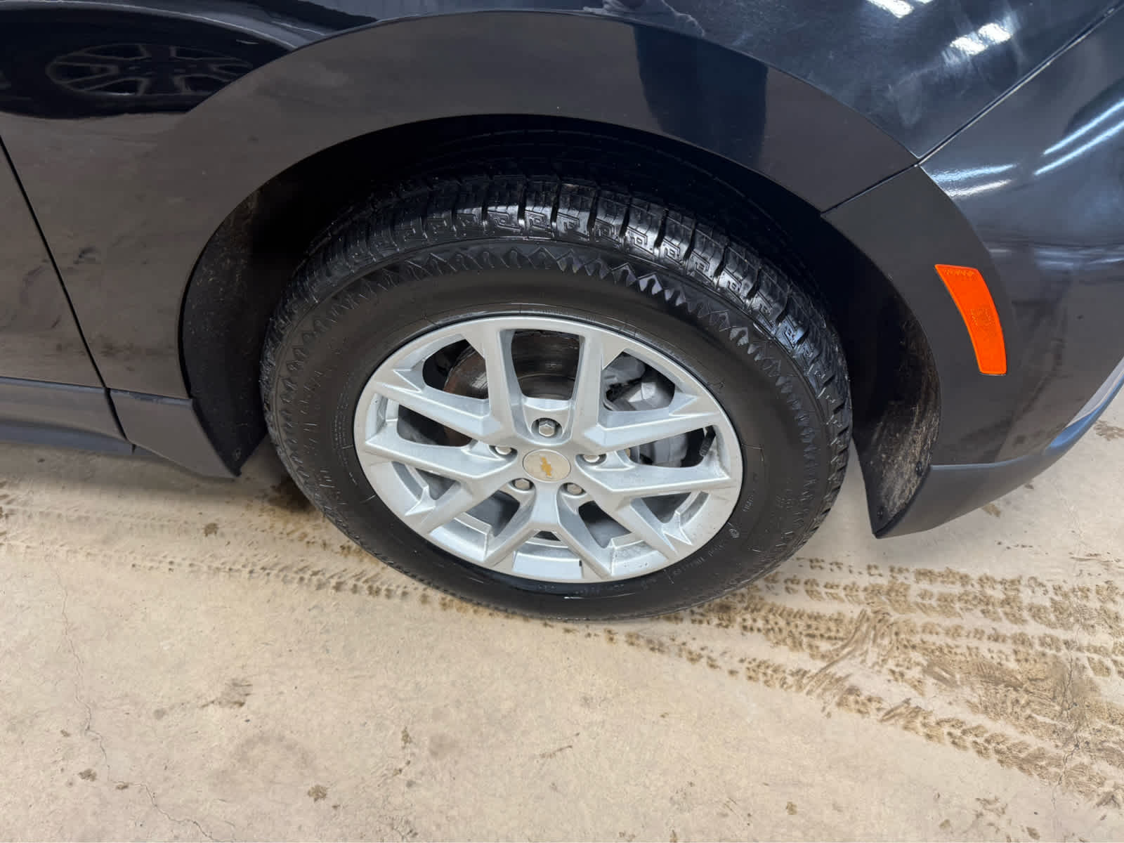 2024 Chevrolet Equinox LT - Mosaic Black Metallic exterior view 3