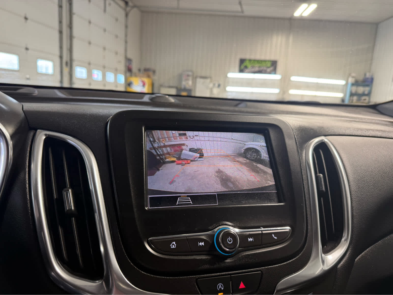 2024 Chevrolet Equinox LT - Mosaic Black Metallic exterior view 19