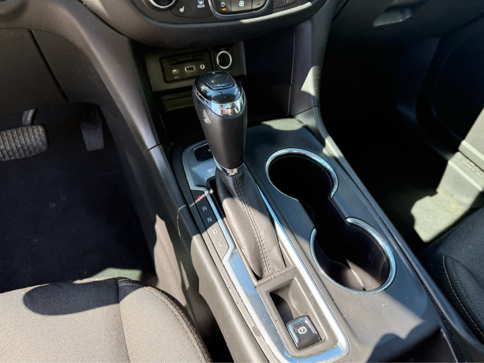 2019 Chevrolet Equinox LT - Pepperdust Metallic exterior view 14