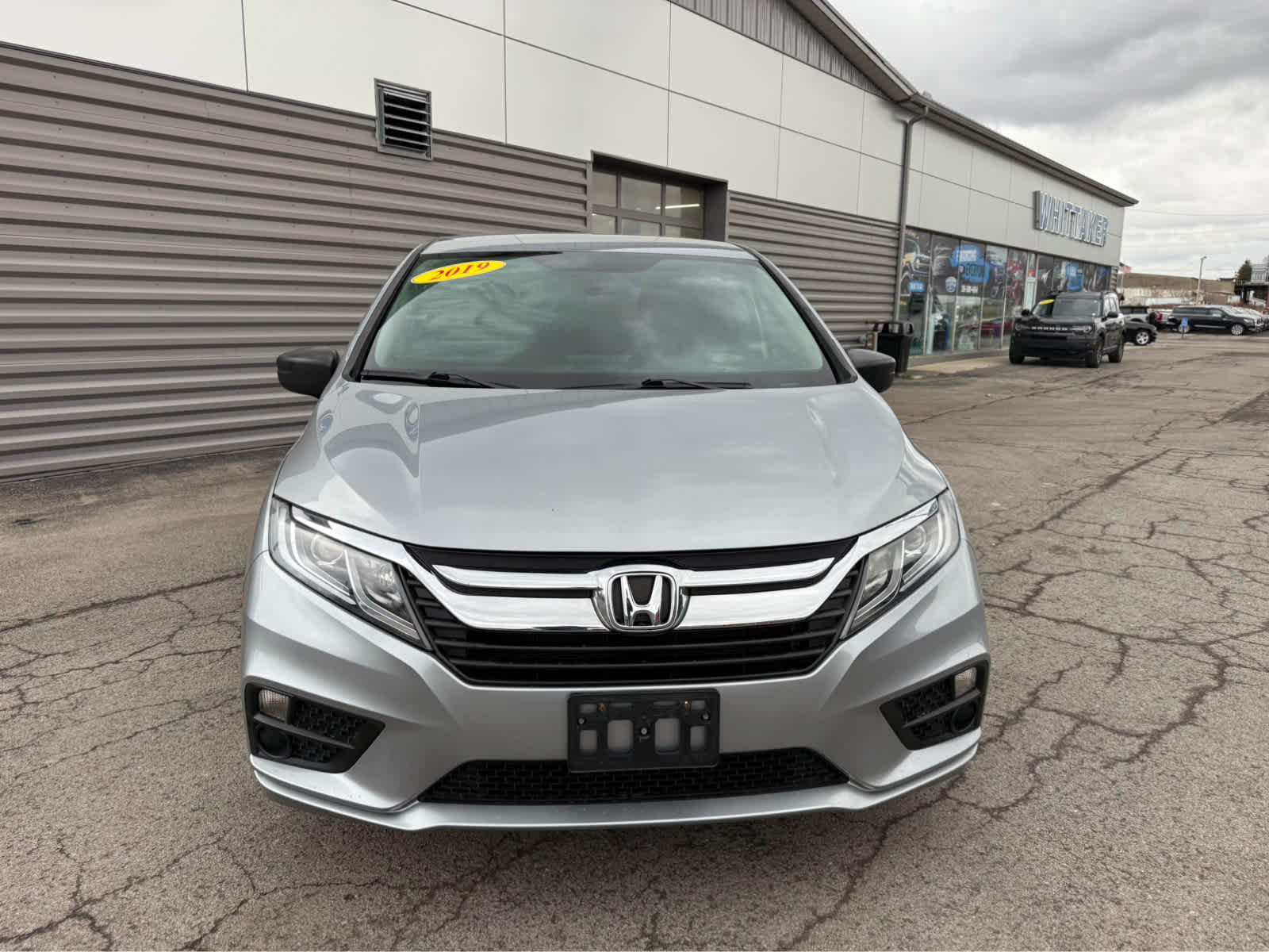 2019 Honda Odyssey LX - Lunar Silver Metallic exterior view 3