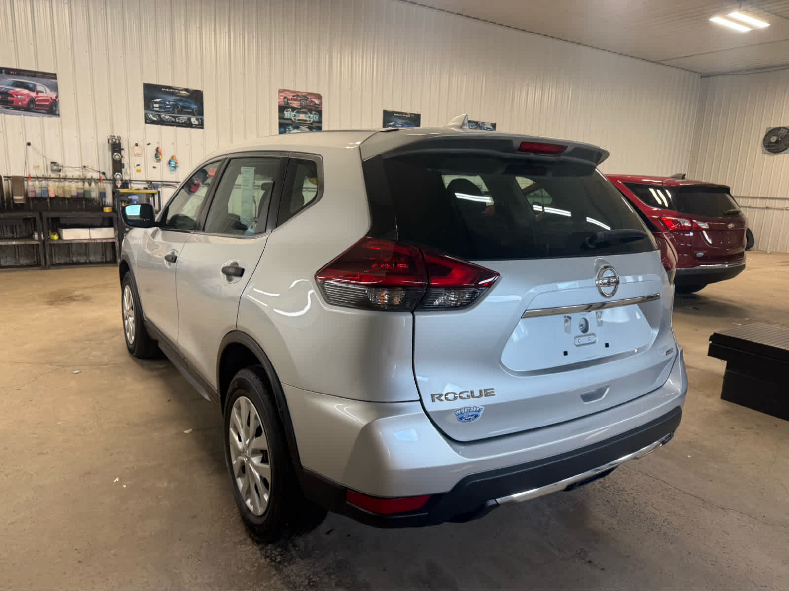2019 Nissan Rogue S - Brilliant Silver Metallic exterior view 6