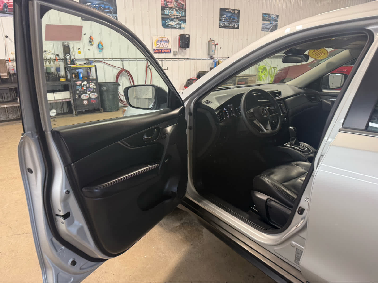 2019 Nissan Rogue S - Brilliant Silver Metallic exterior view 7