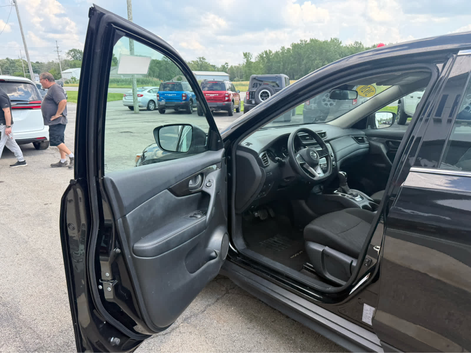 2020 Nissan Rogue S - Magnetic Black Pearl exterior view 6