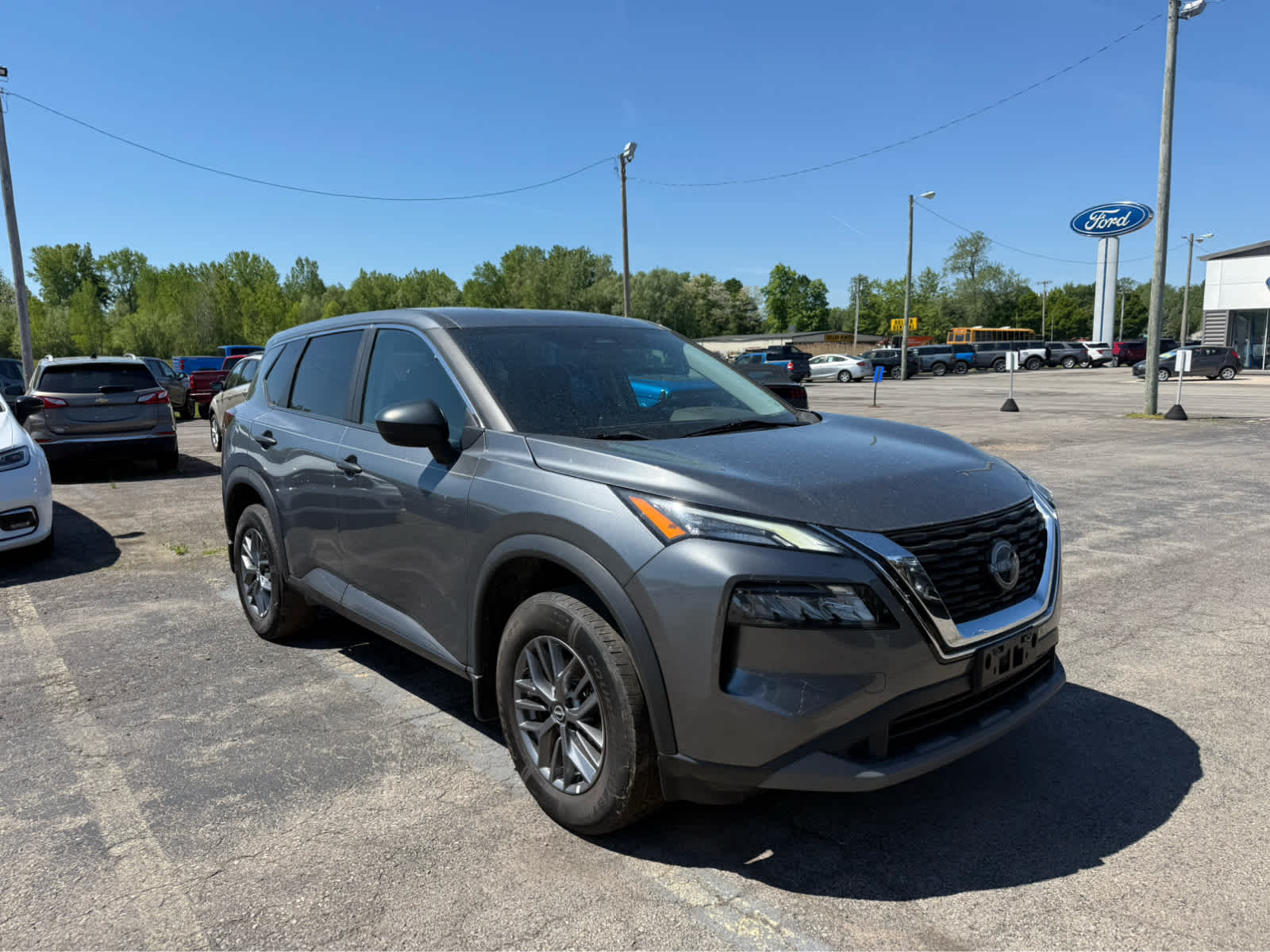 2023 Nissan Rogue S - Gun Metallic exterior view 2