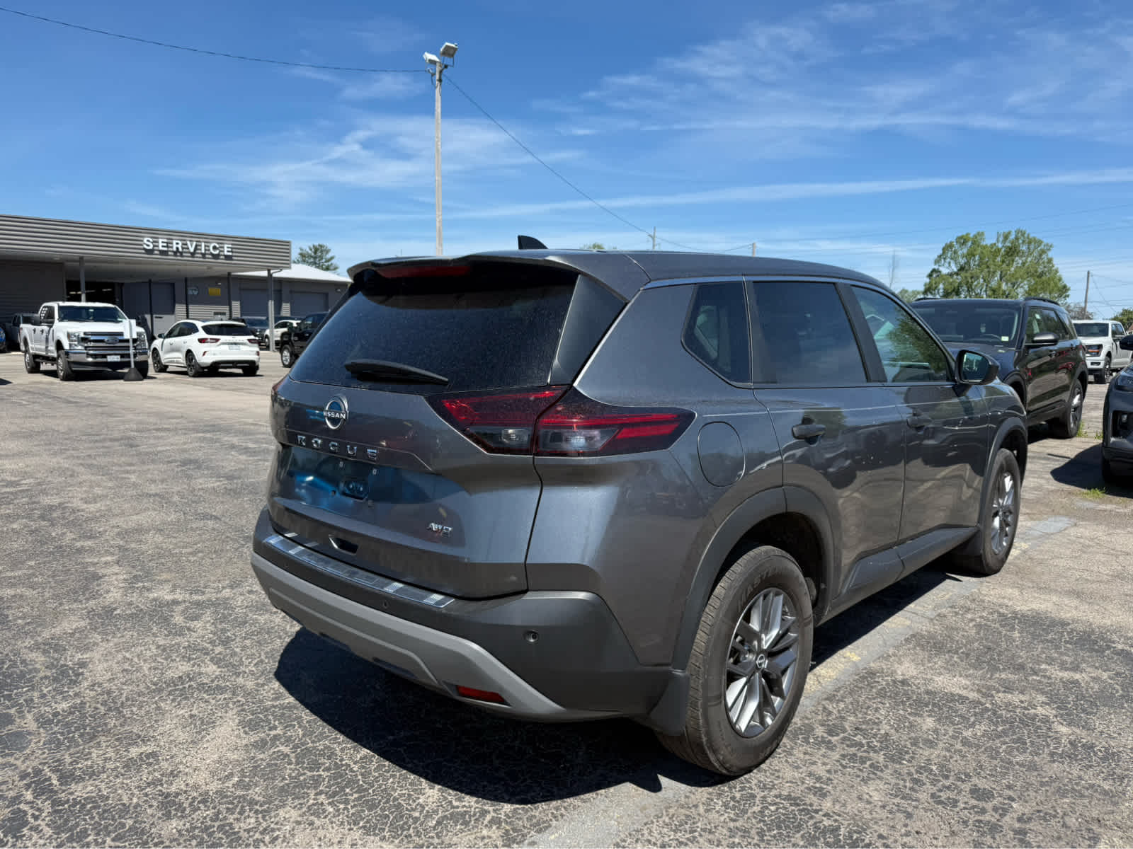 2023 Nissan Rogue S - Gun Metallic exterior view 5