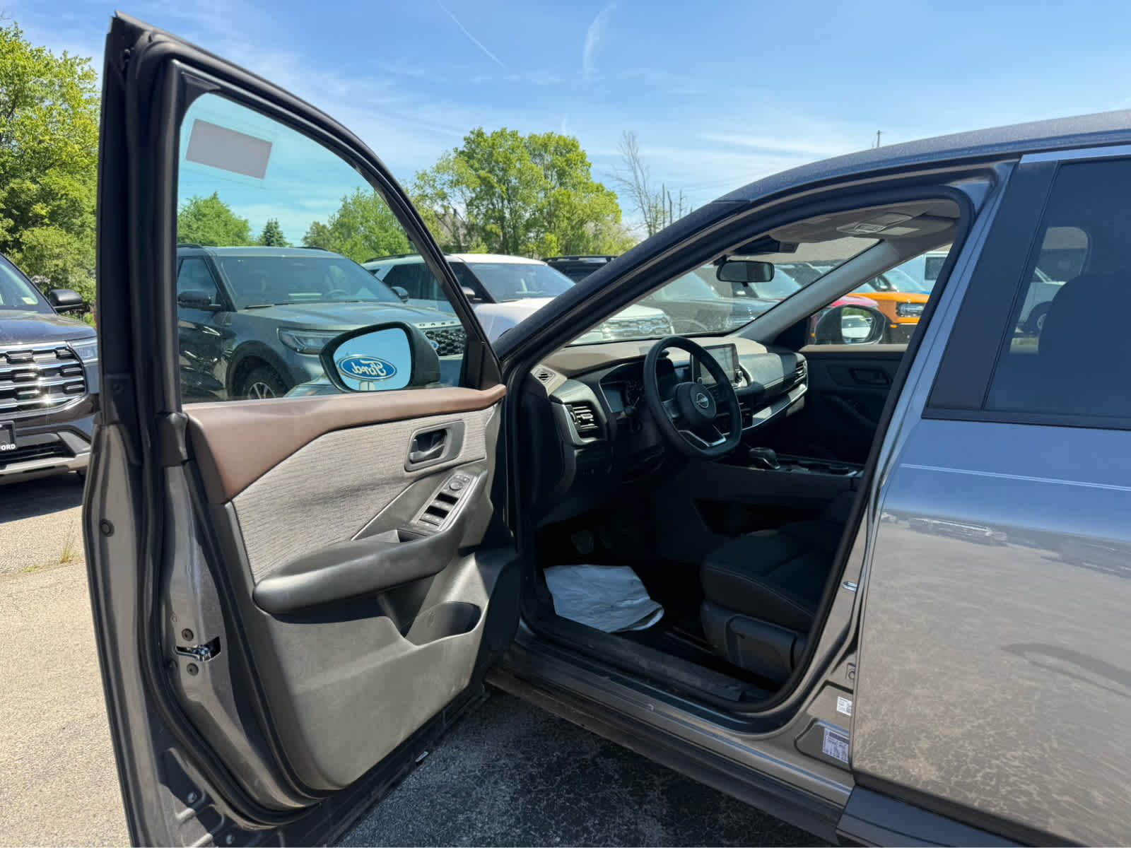 2023 Nissan Rogue S - Gun Metallic exterior view 6