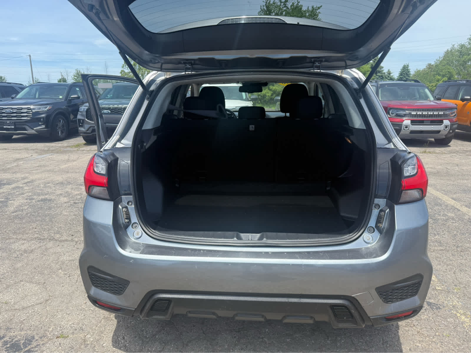 2020 Mitsubishi Outlander Sport SE 2.0 - Mercury Gray Metallic exterior view 15