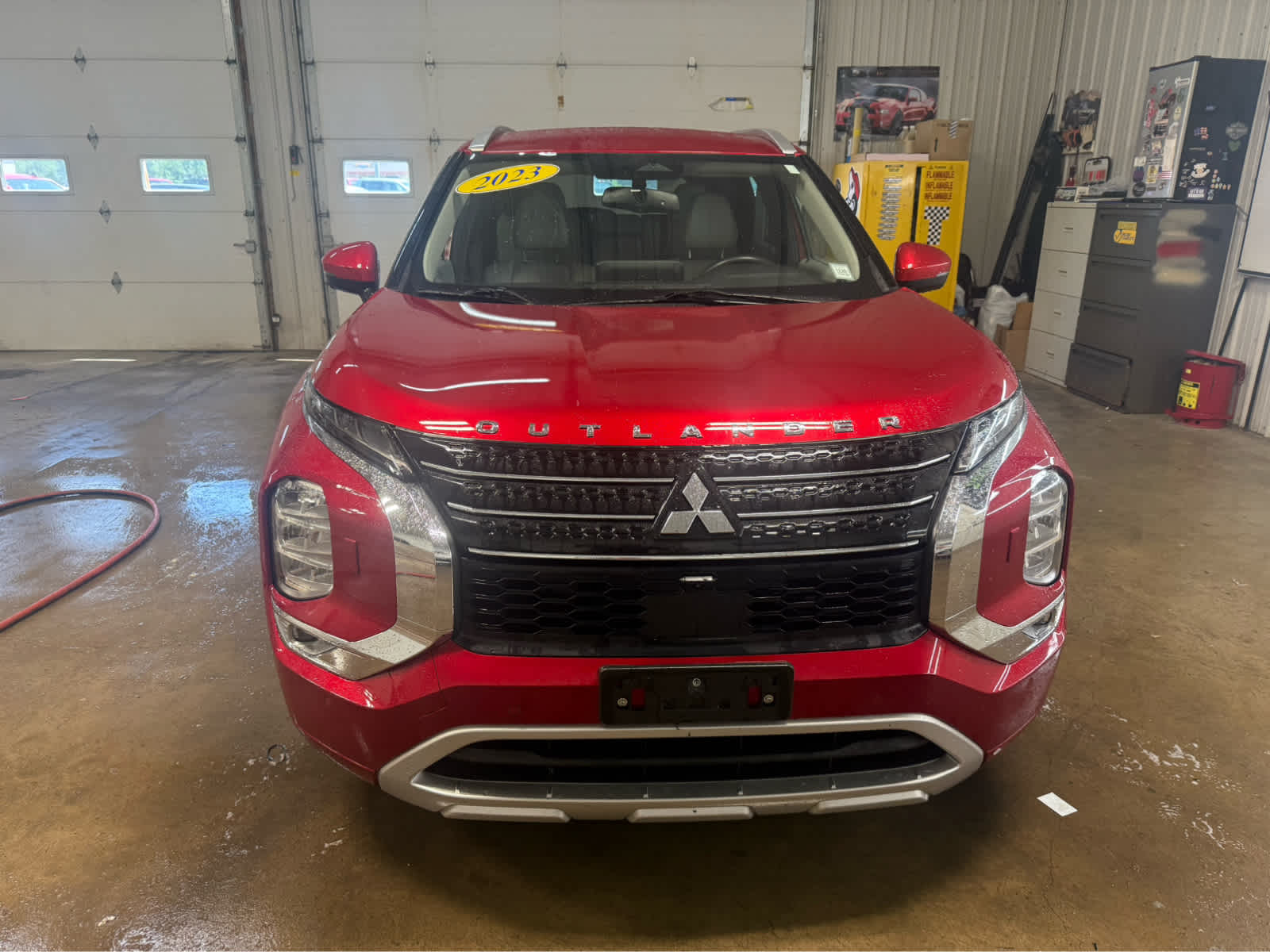 2023 Mitsubishi Outlander PHEV SEL - Red Diamond exterior view 3