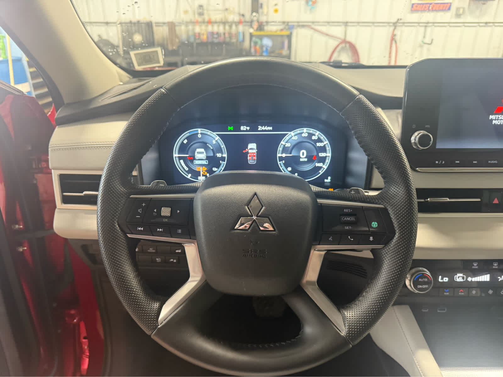 2023 Mitsubishi Outlander PHEV SEL - Red Diamond exterior view 9