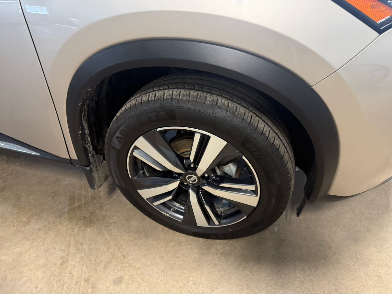 2021 Nissan Rogue SL - Champagne Silver Metallic exterior view 4