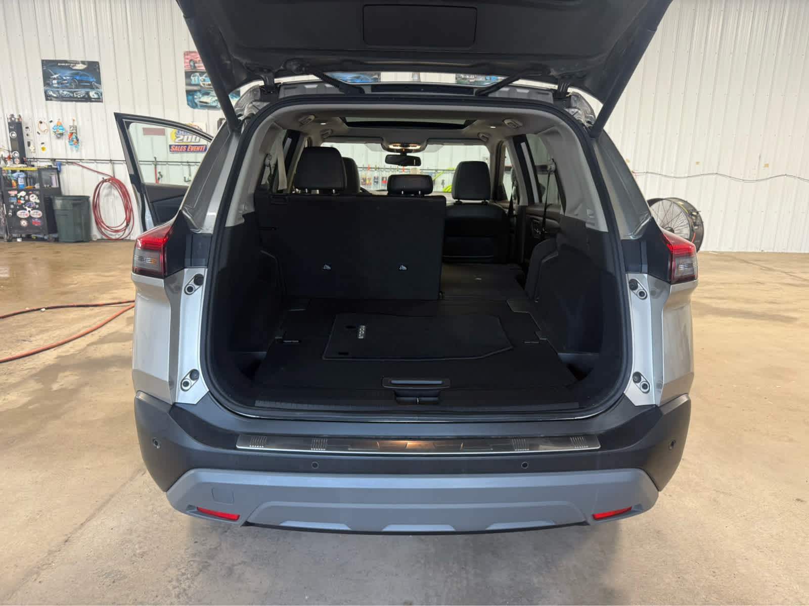 2021 Nissan Rogue SL - Champagne Silver Metallic exterior view 18