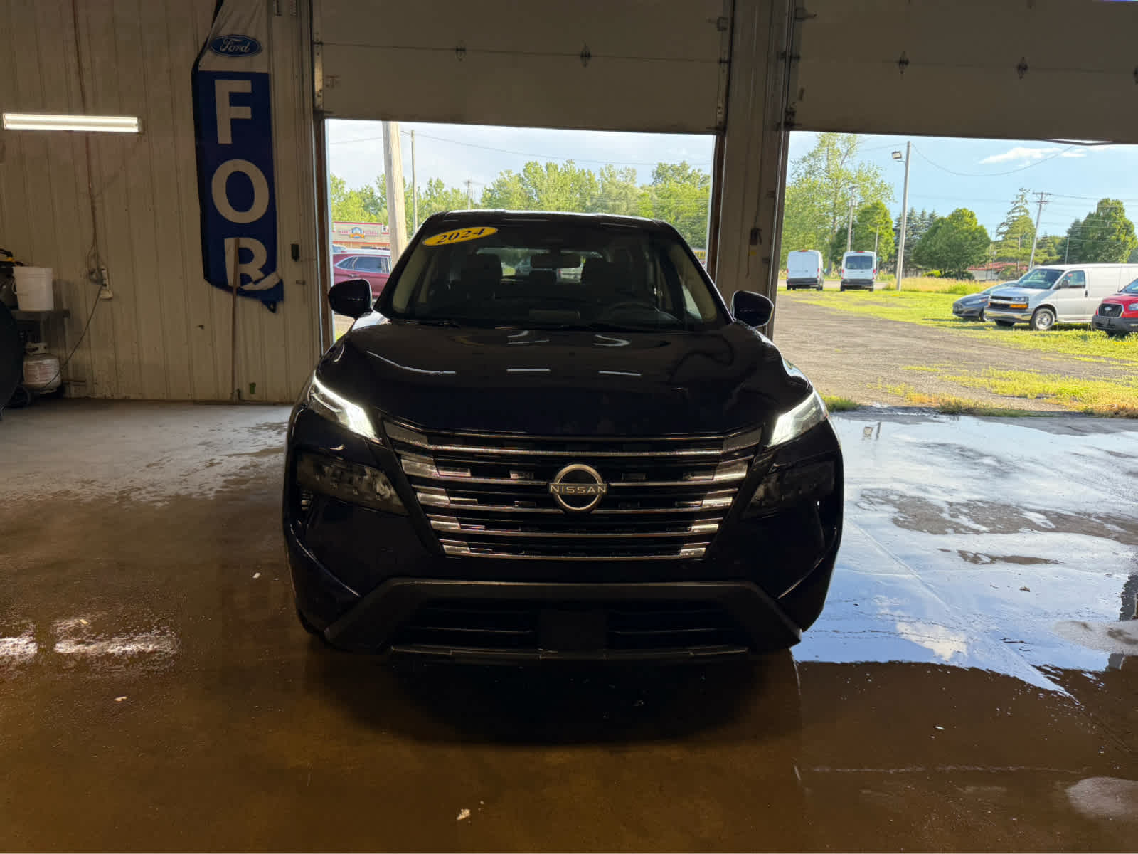 2024 Nissan Rogue SV - Deep Ocean Blue Pearl exterior view 3