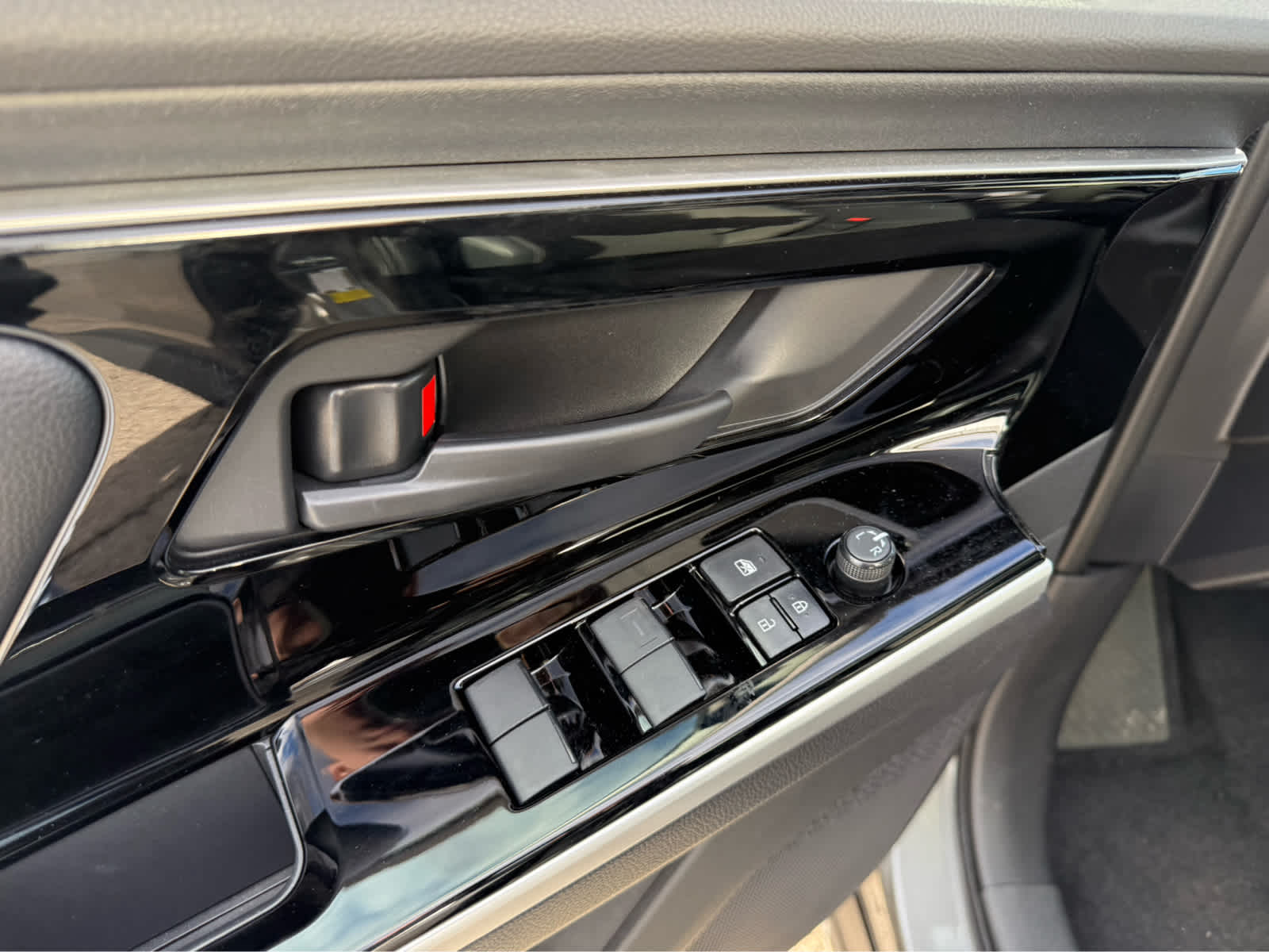 2023 Toyota bZ4X XLE - Heavy Metal exterior view 7