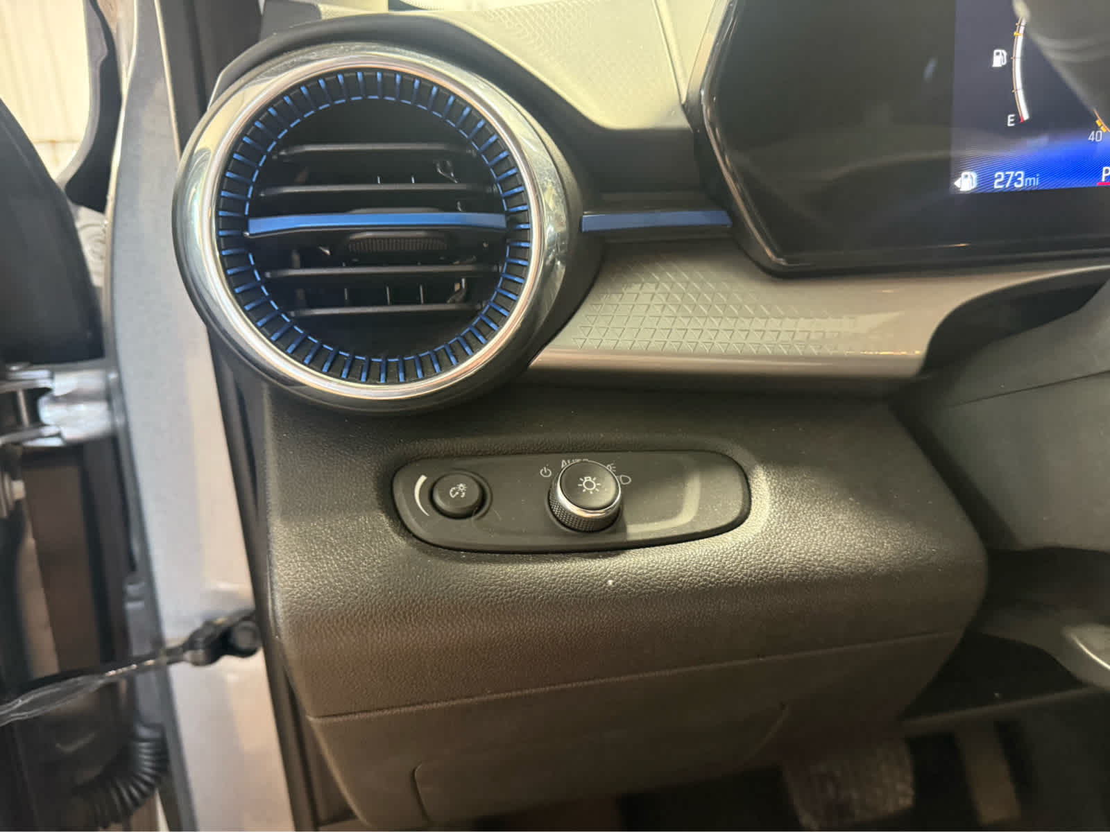 2025 Chevrolet Trax LT - Sterling Gray Metallic exterior view 10