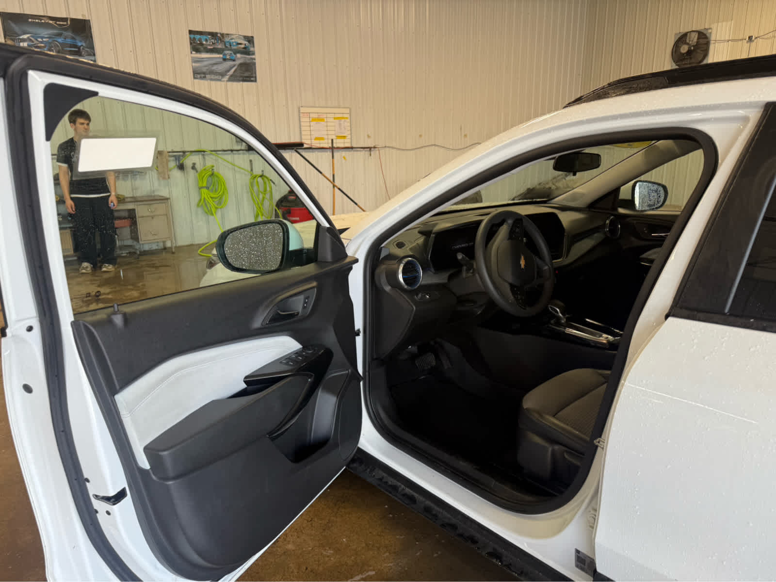 2025 Chevrolet Trax LT - Summit White exterior view 6