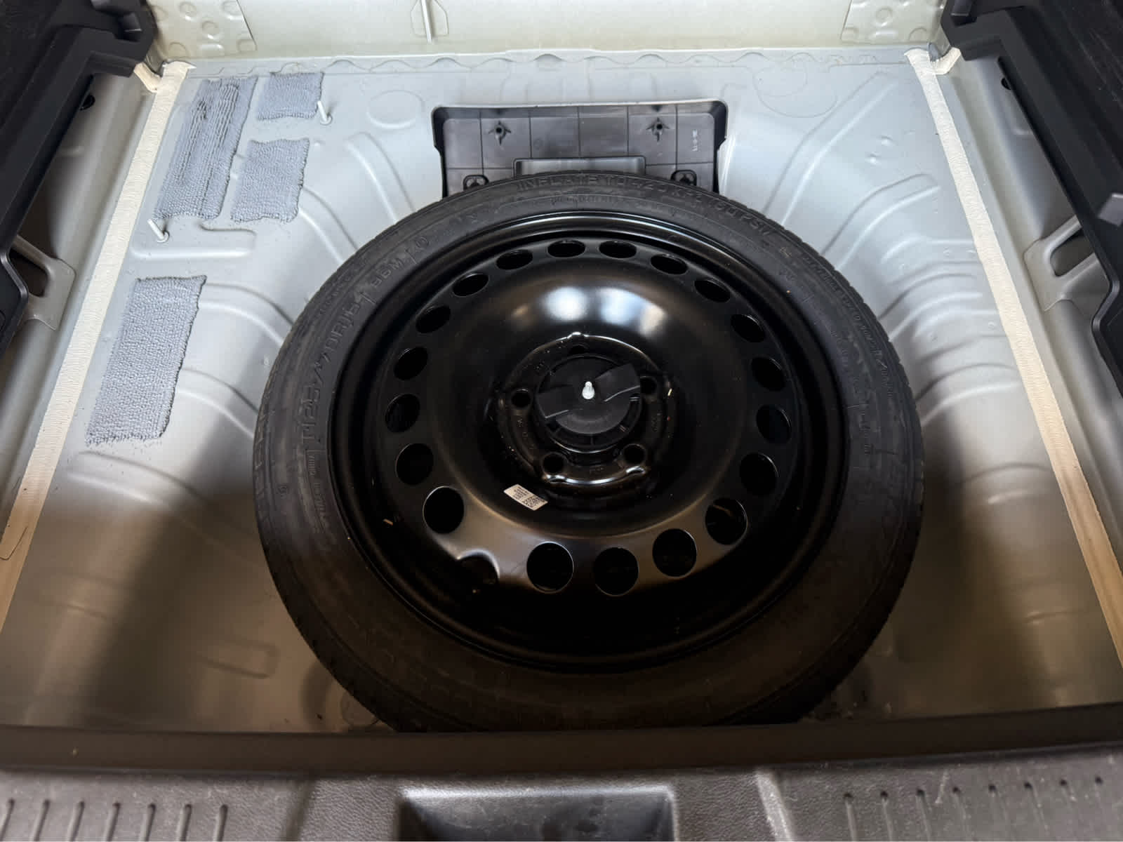 2025 Chevrolet Trax LT - Summit White exterior view 17