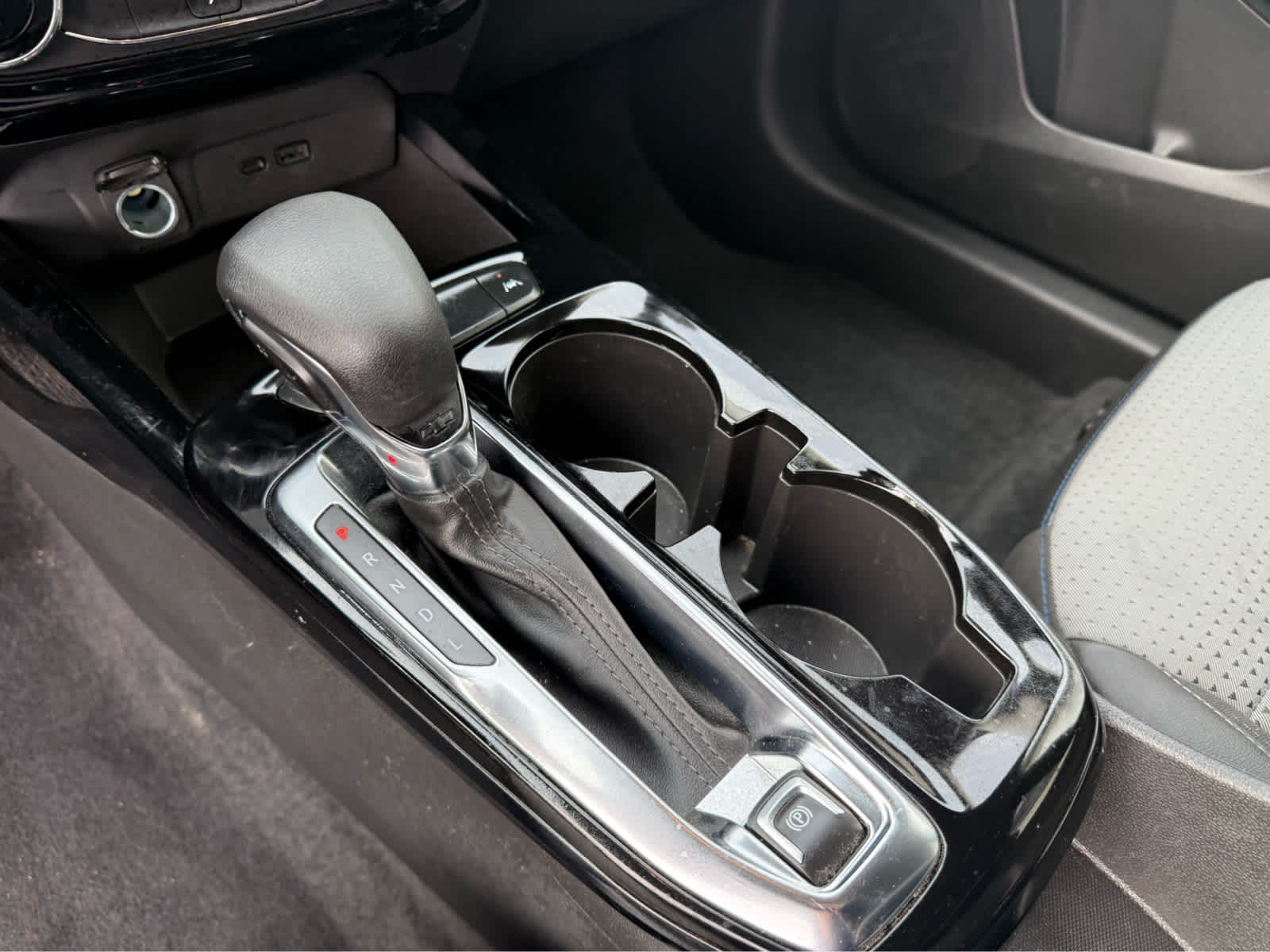 2025 Chevrolet Trax LT - Sterling Gray Metallic exterior view 14