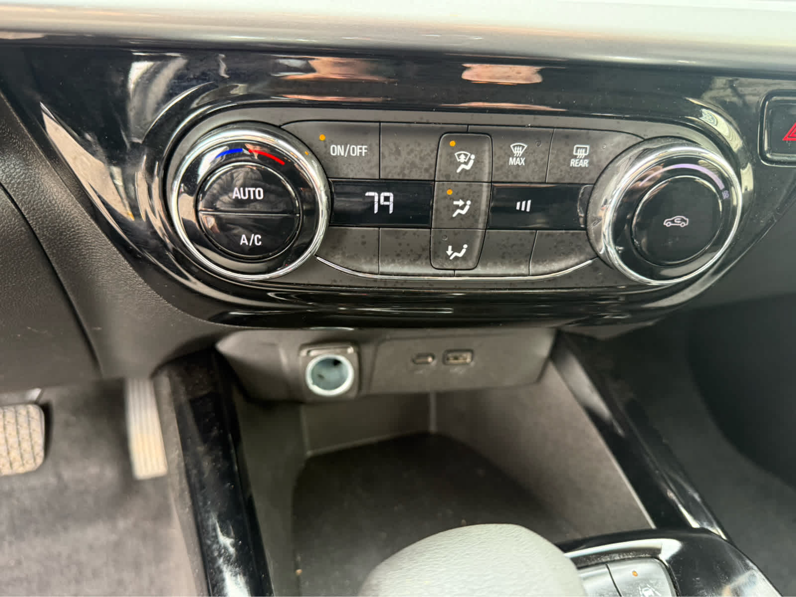 2025 Chevrolet Trax LT - Sterling Gray Metallic exterior view 13