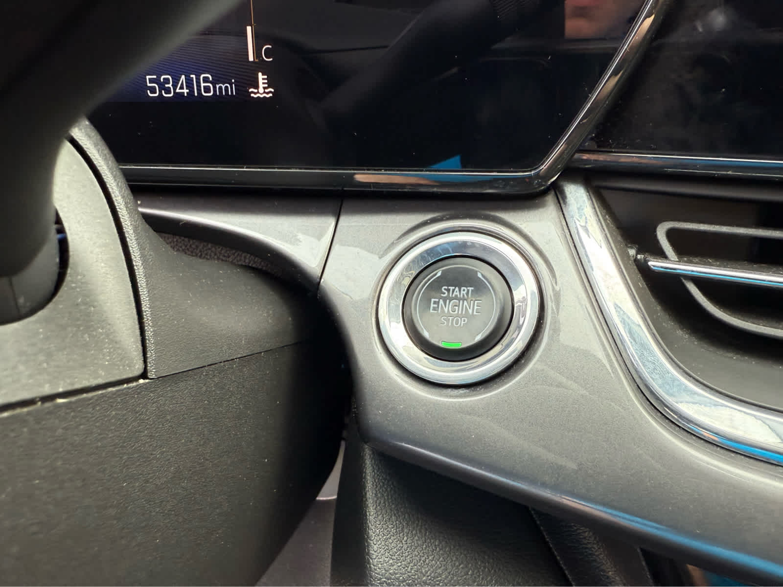 2024 Chevrolet Trax ACTIV - Summit White exterior view 12