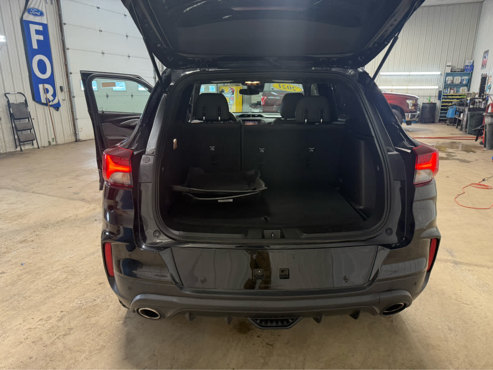 2021 Chevrolet Trailblazer RS - Mosaic Black Metallic exterior view 16