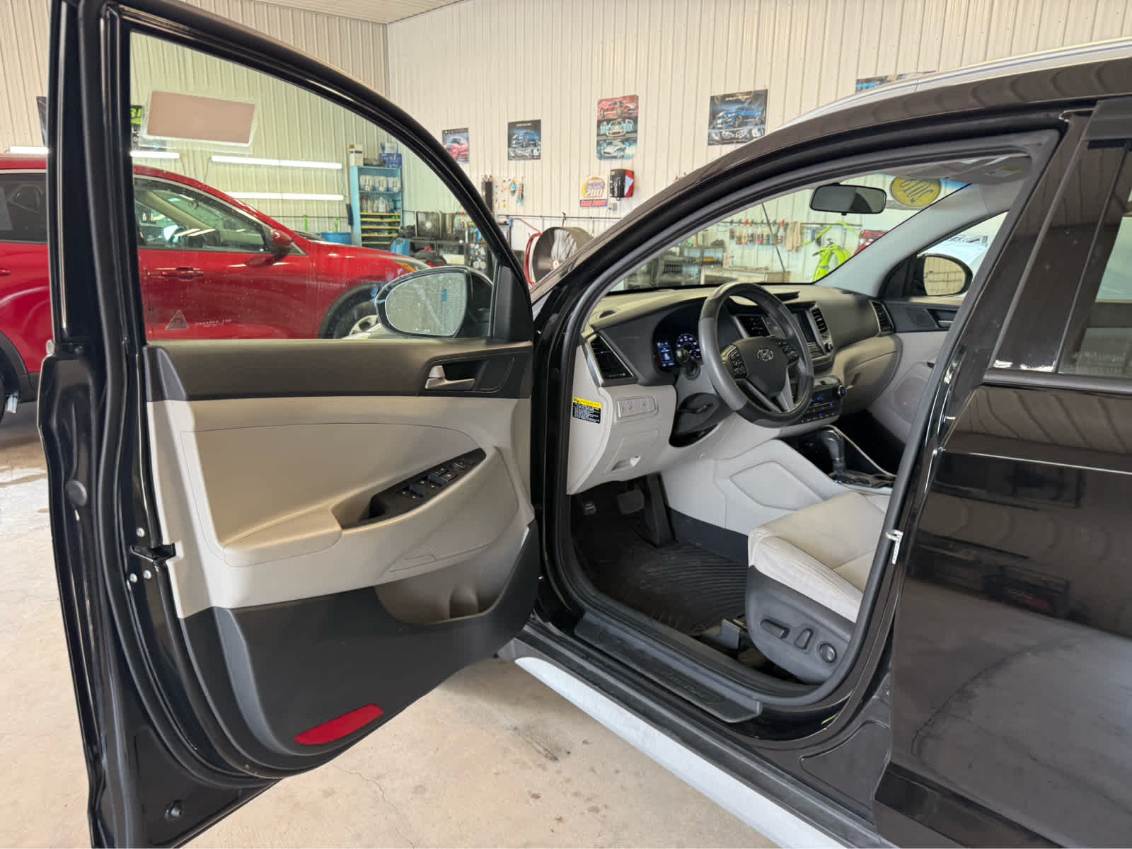 2018 Hyundai Tucson Sport - Black Noir Pearl exterior view 6